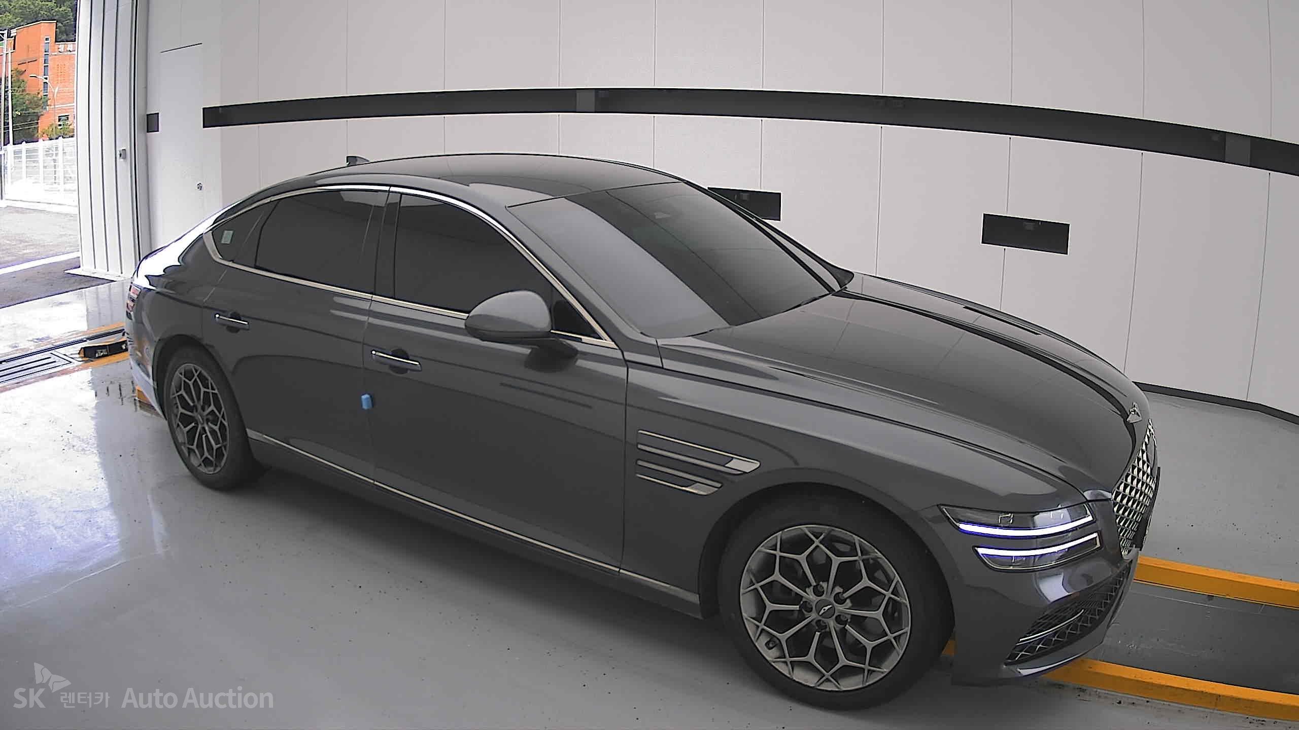 2021 - genesis g80