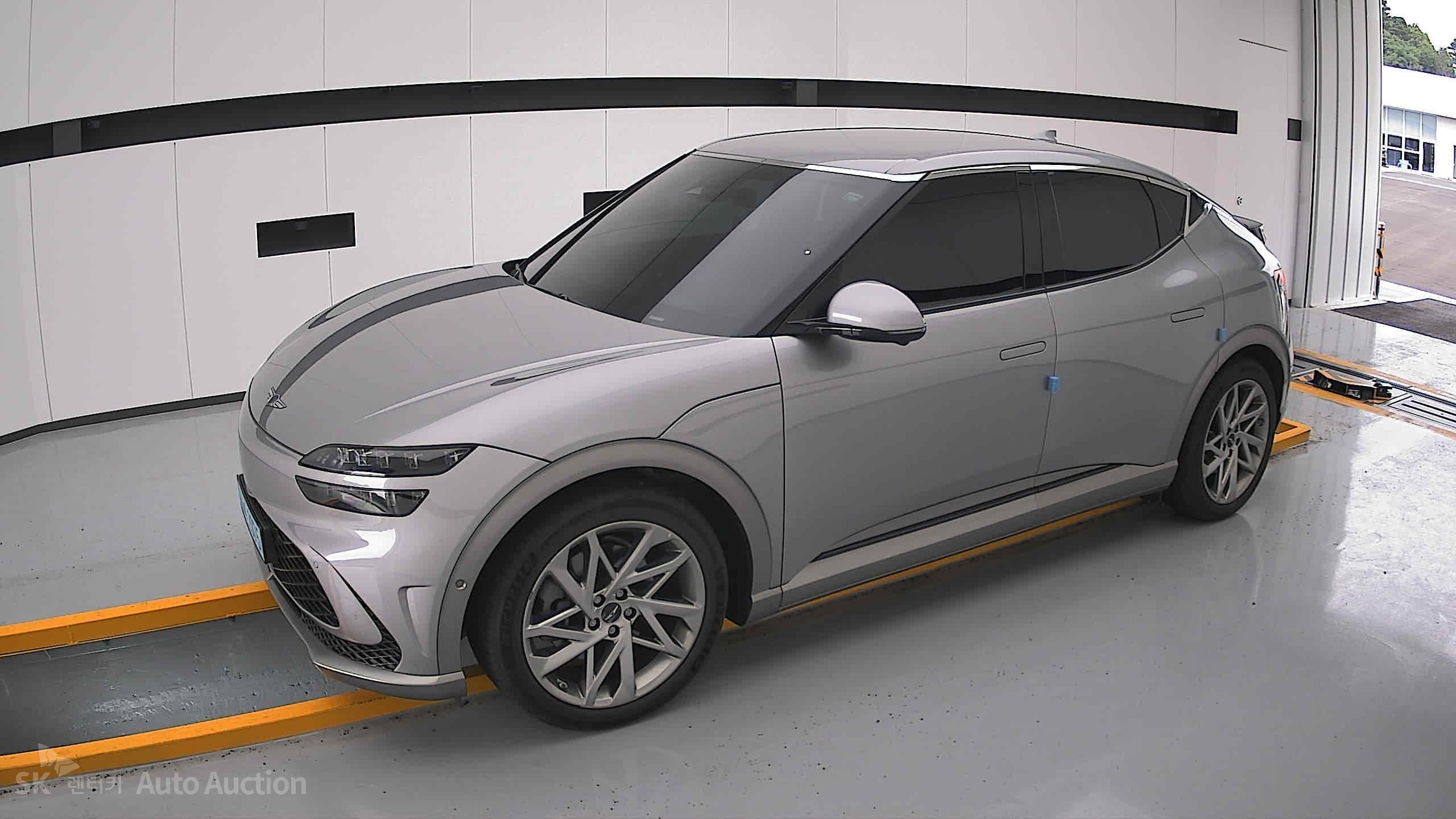 2022 - genesis gv60