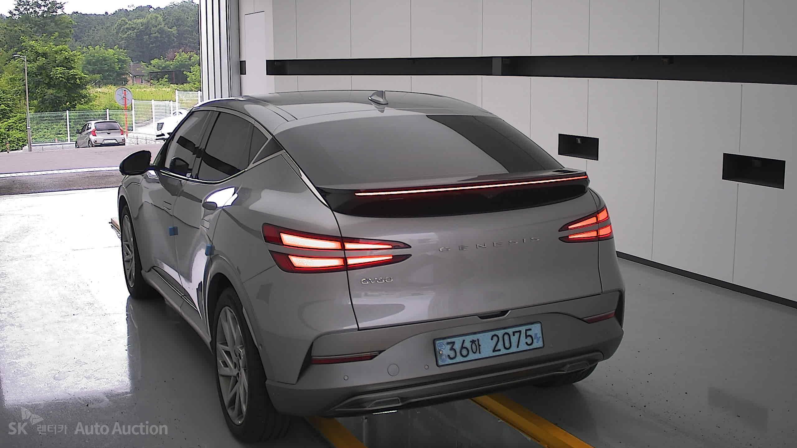 2022 - genesis gv60
