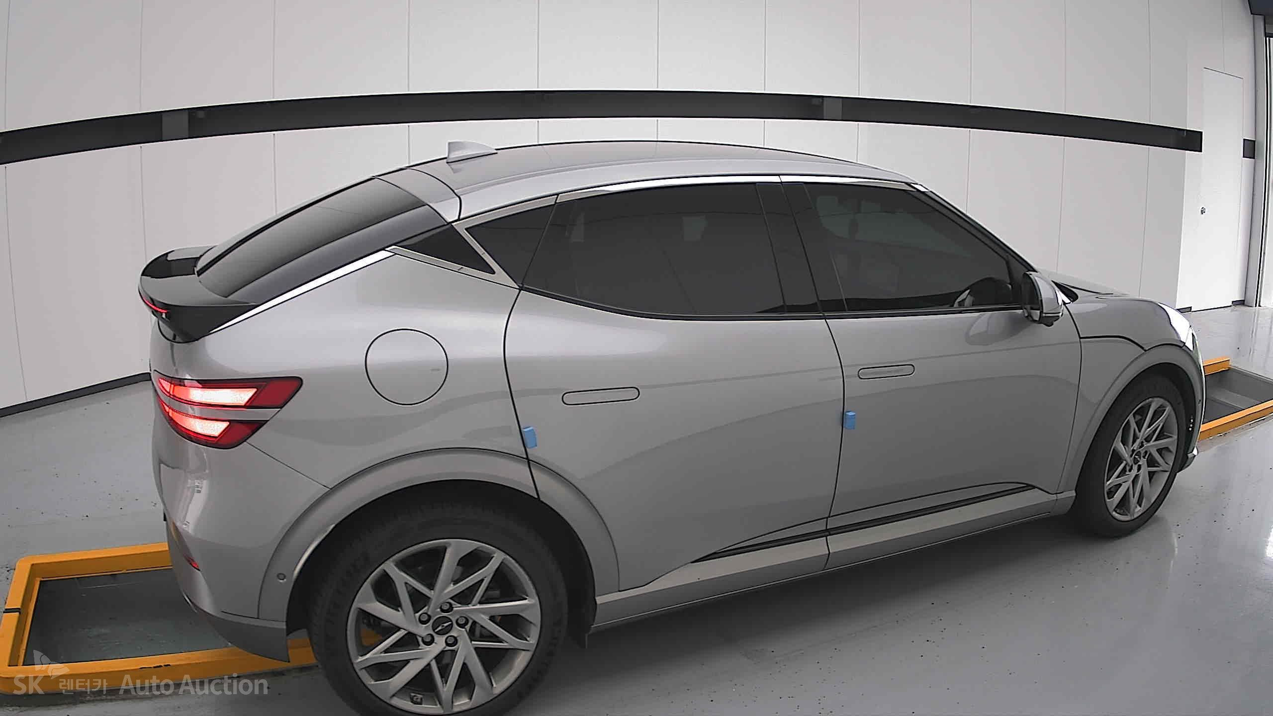 2022 - genesis gv60