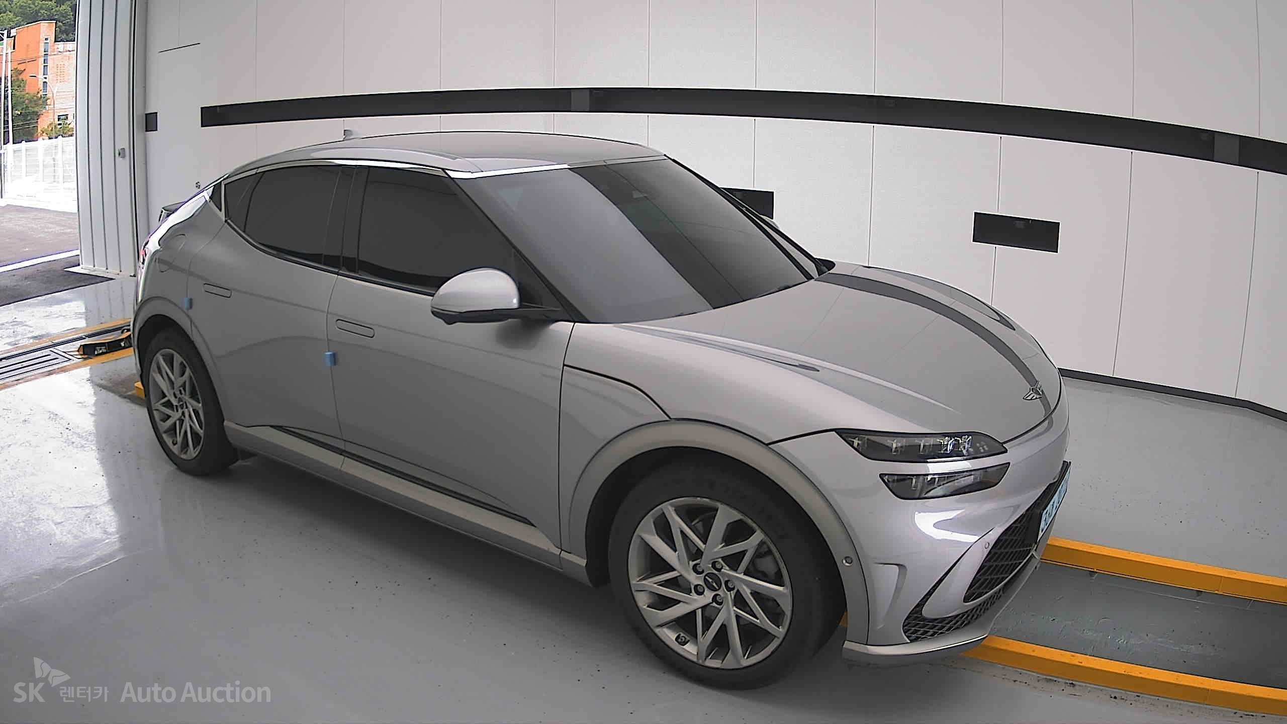 2022 - genesis gv60