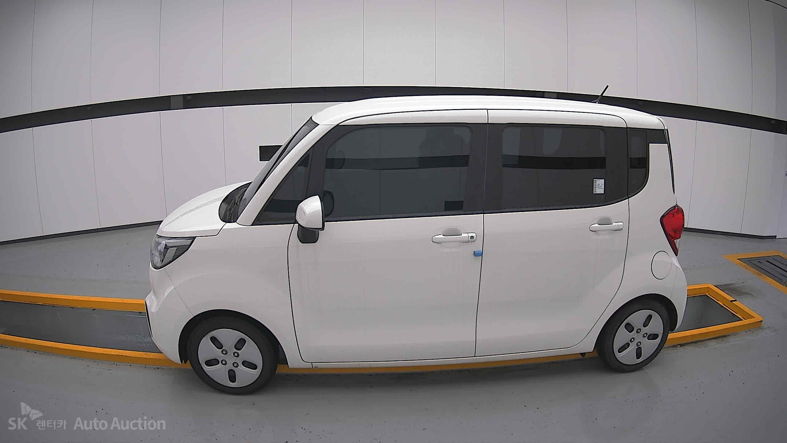 2022 - kia ray