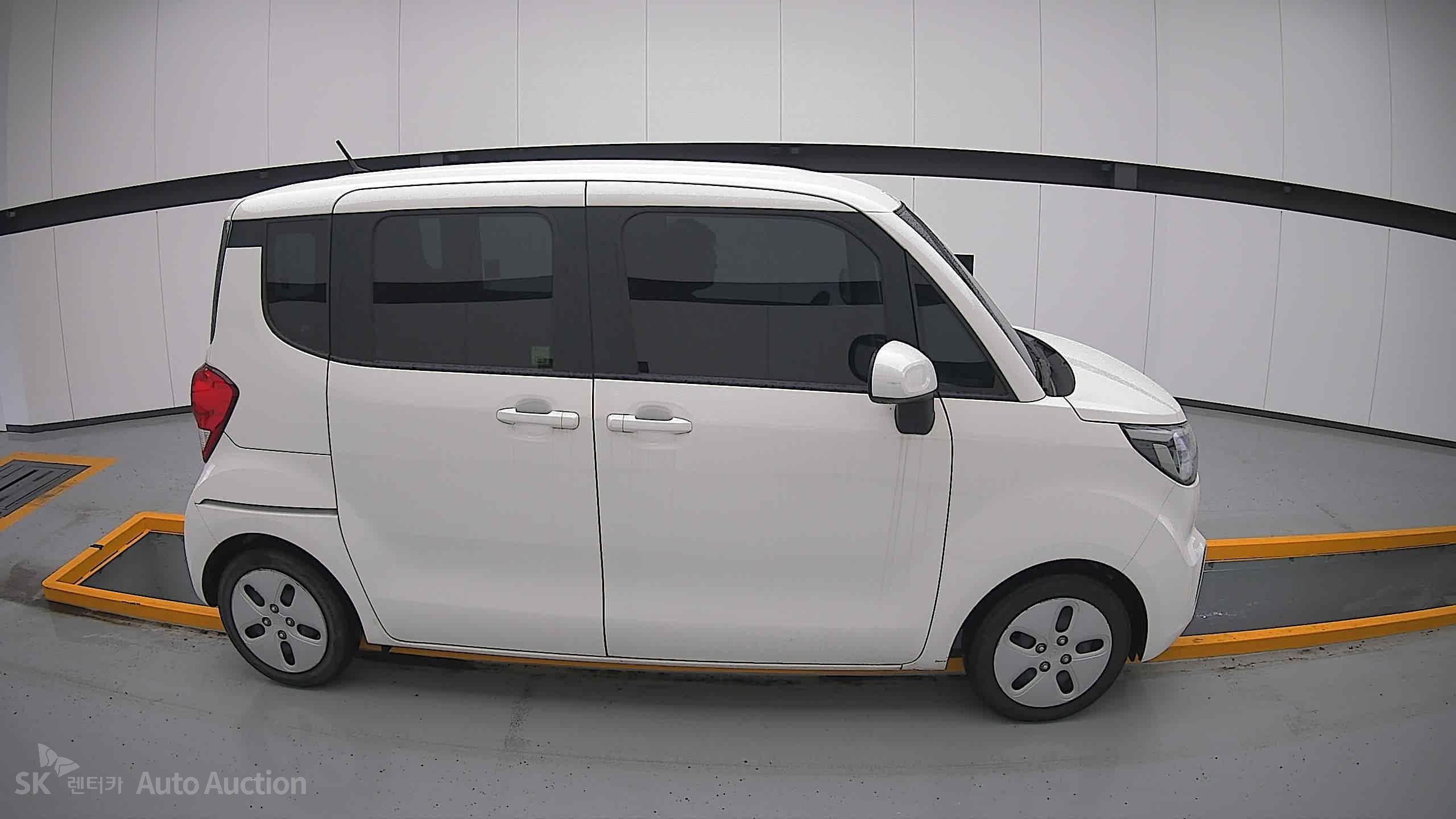 2022 - kia ray