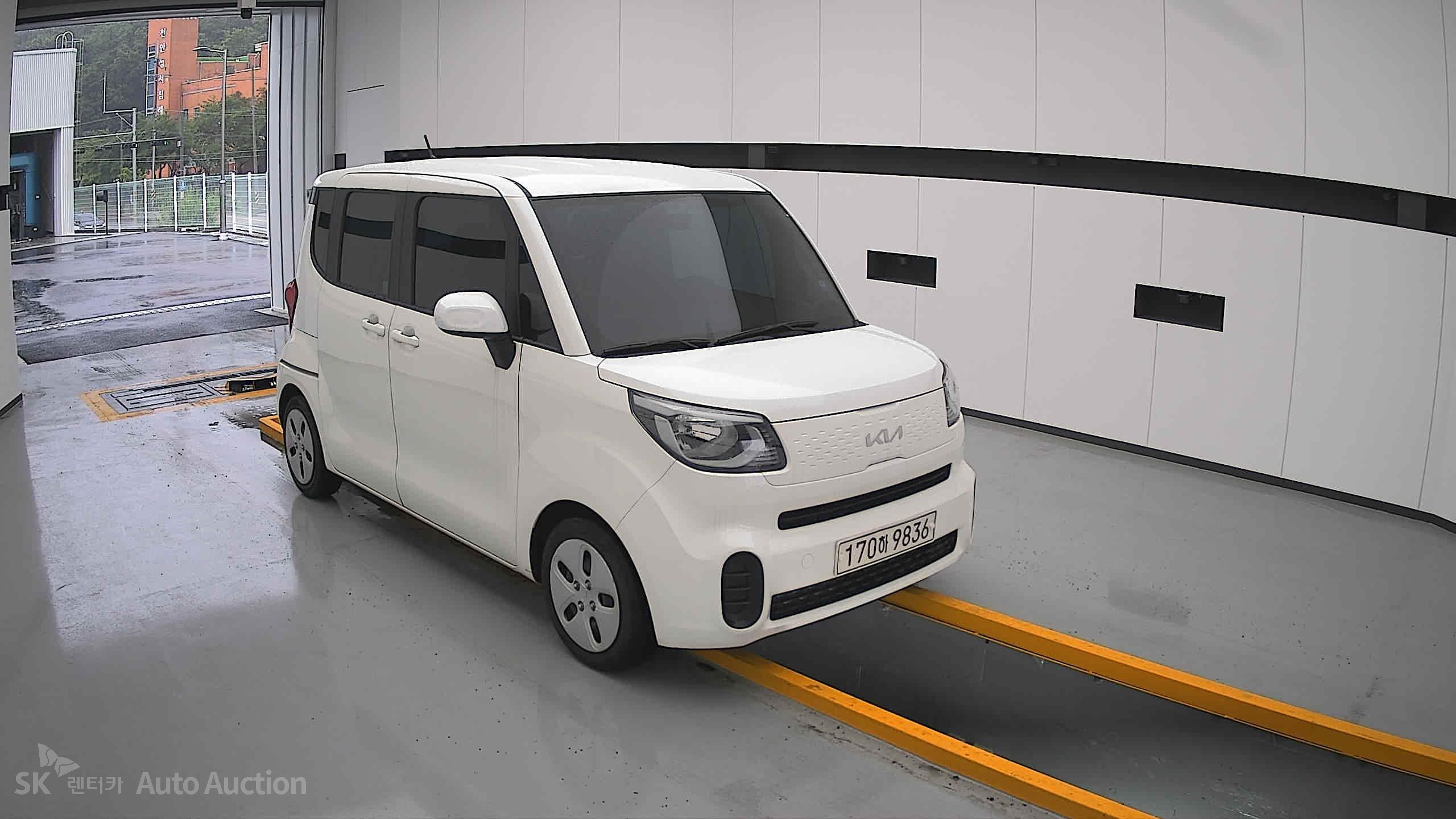 2022 - kia ray