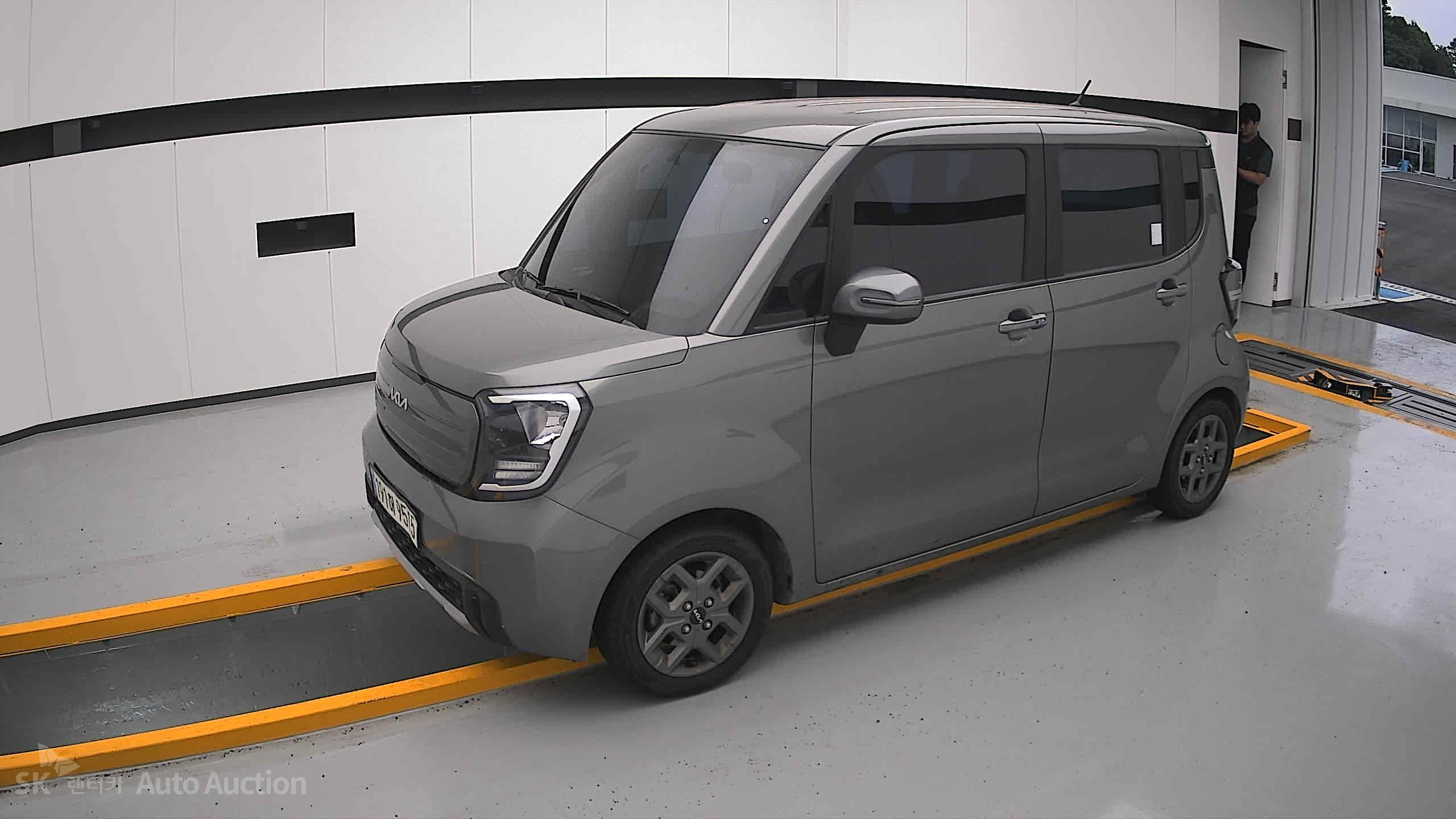 2023 - kia ray