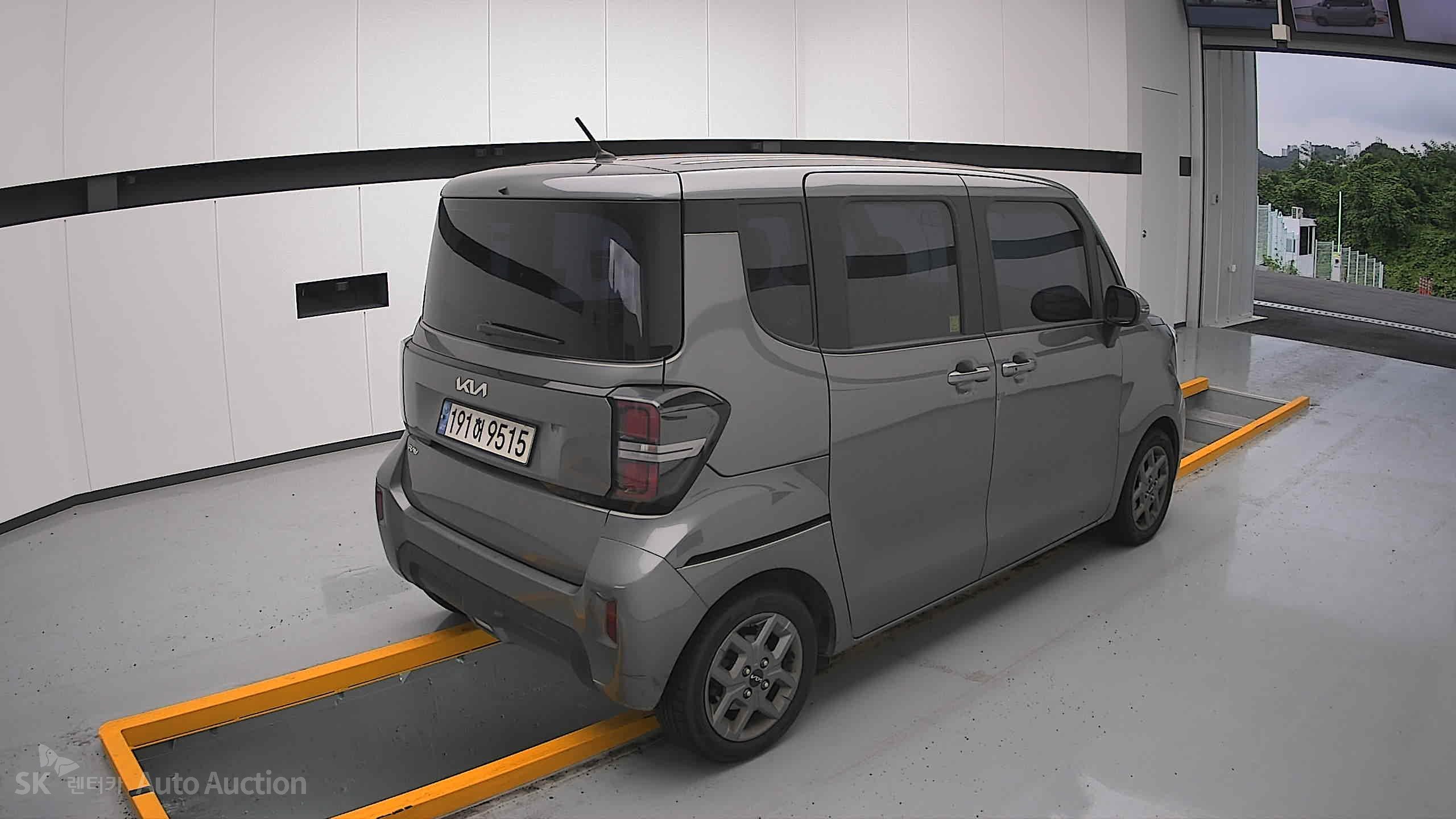 2023 - kia ray