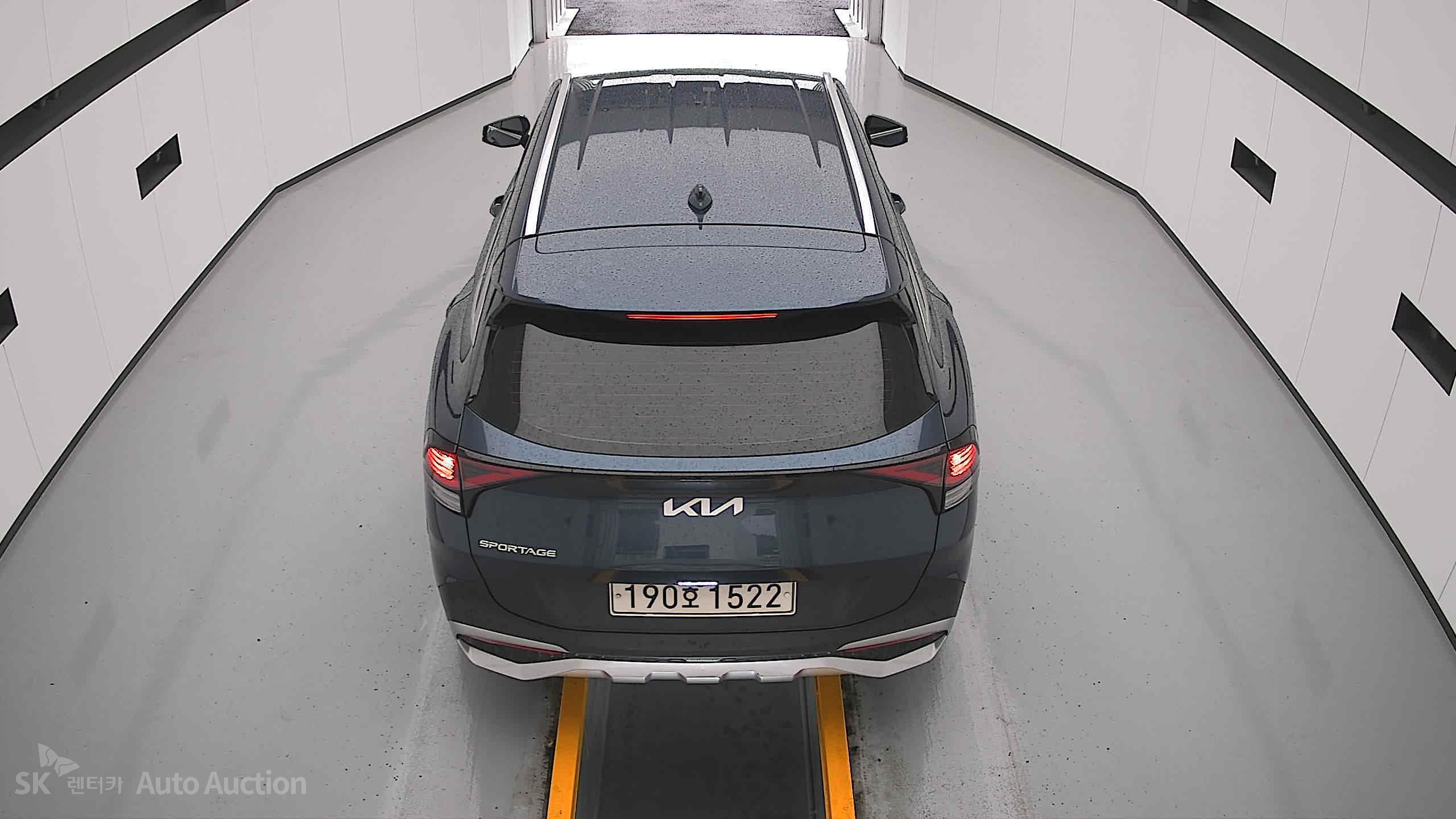 2022 - kia sportage