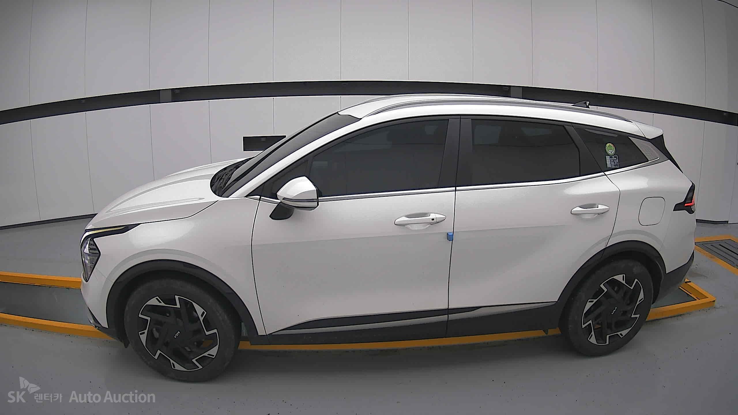 2023 - kia sportage