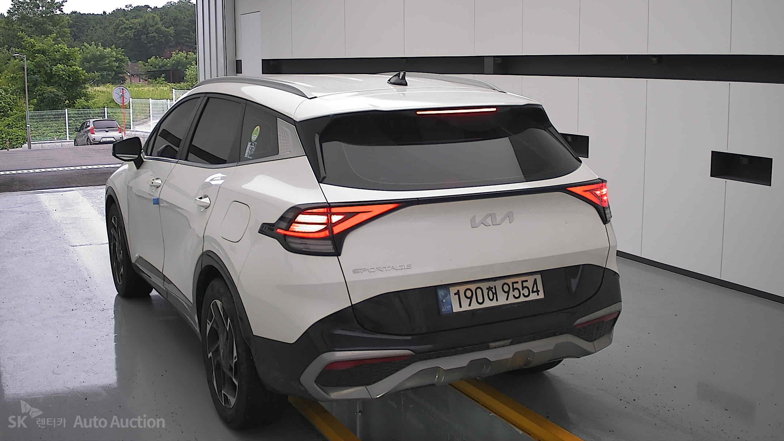 2023 - kia sportage