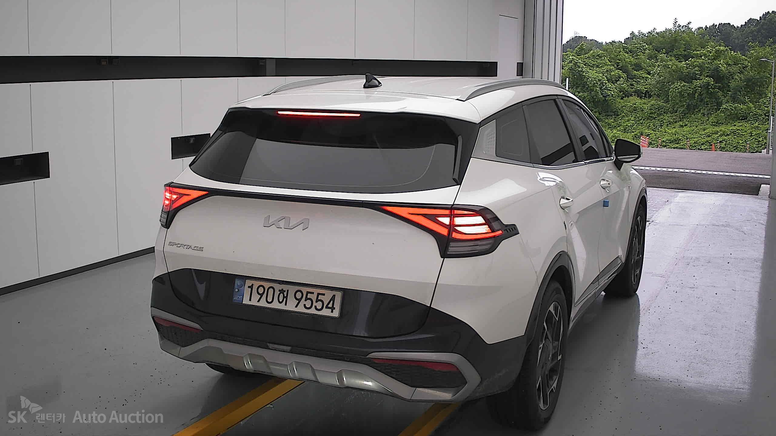 2023 - kia sportage
