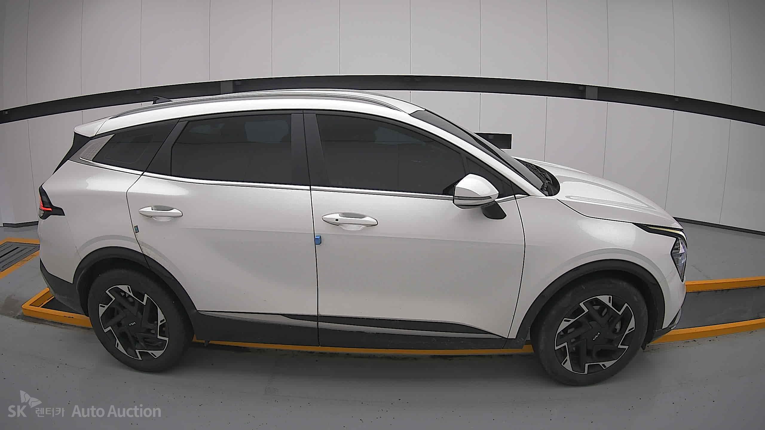 2023 - kia sportage