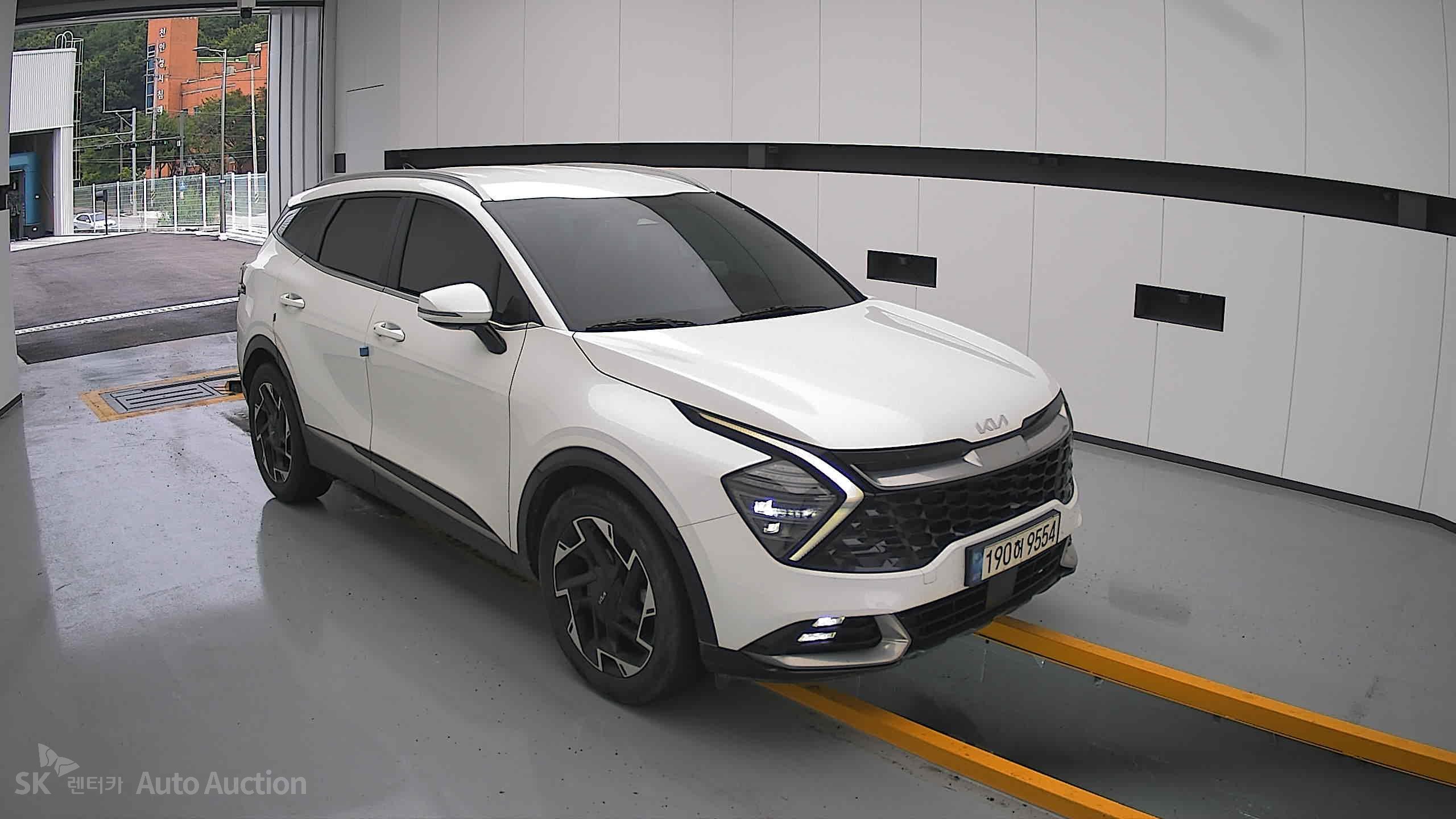 2023 - kia sportage