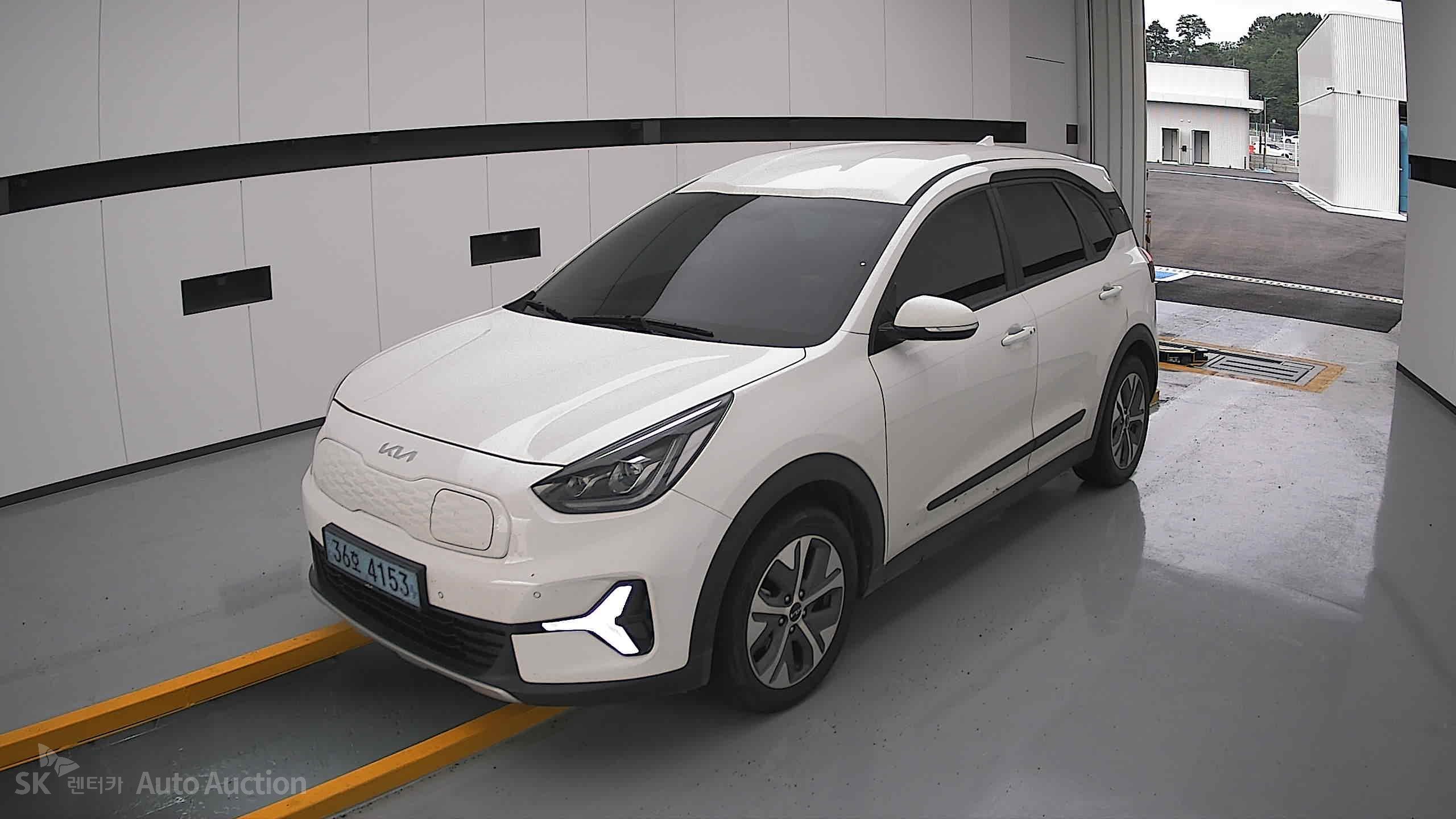 2023 - kia niro