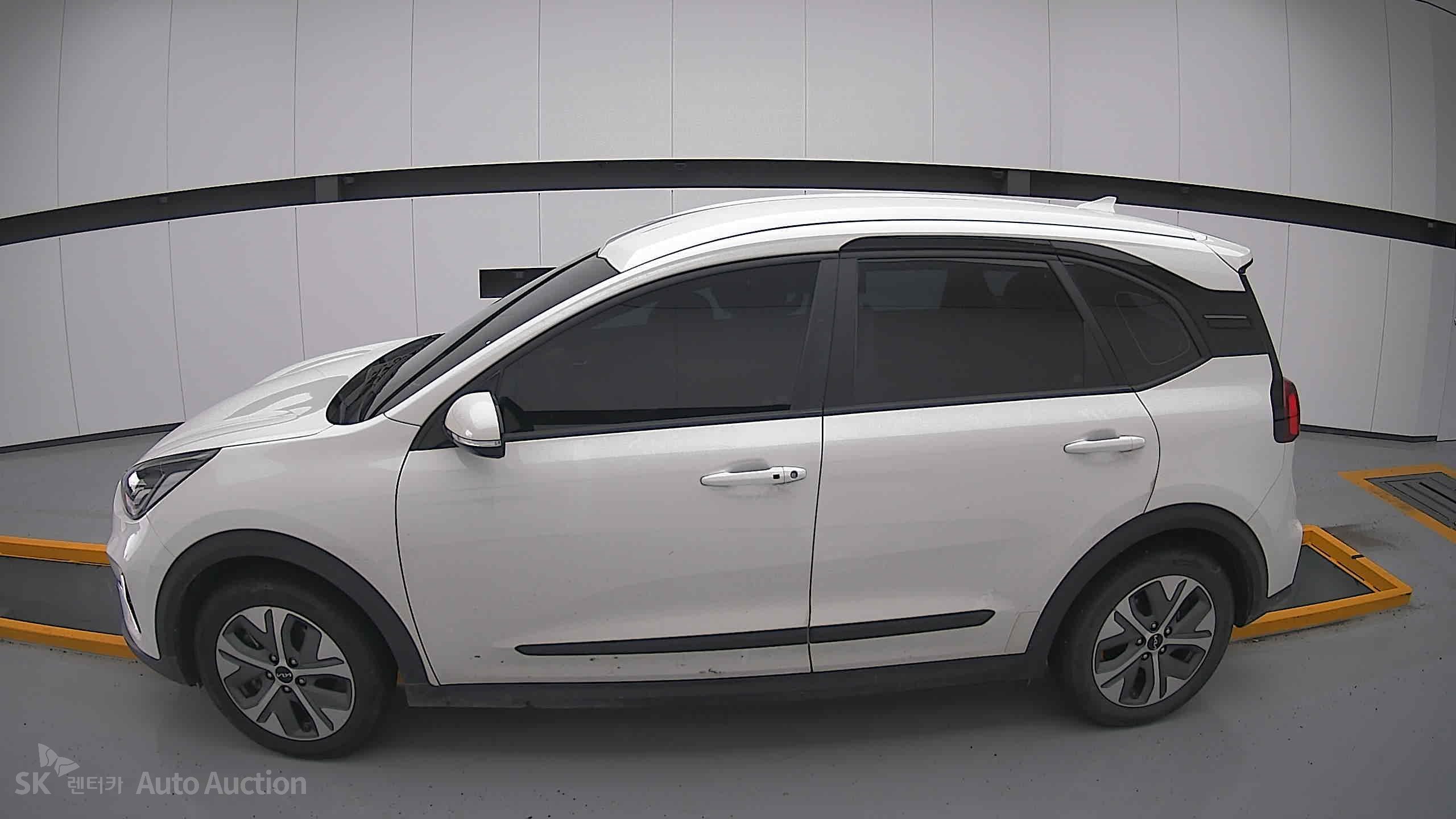 2023 - kia niro
