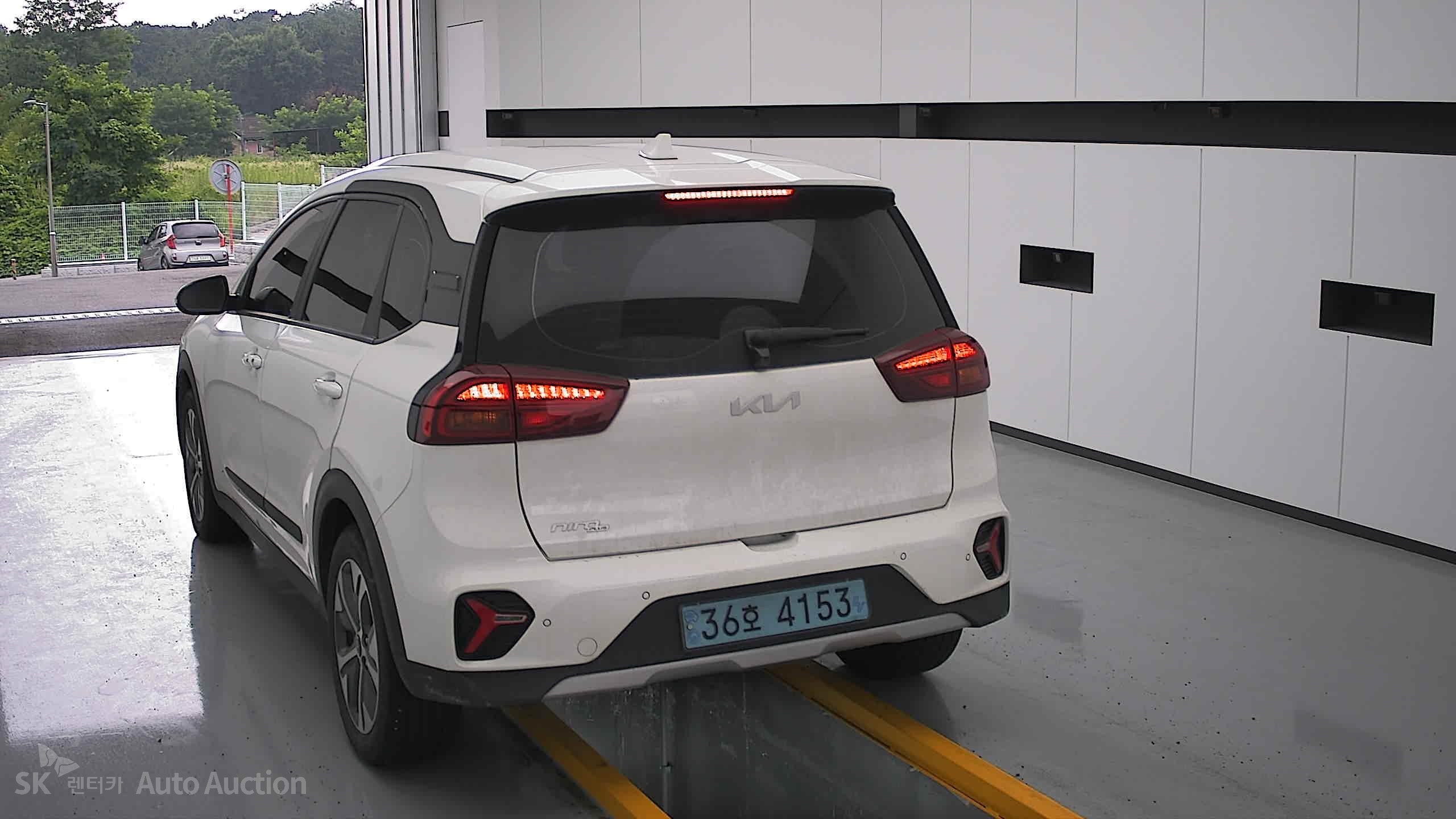 2023 - kia niro