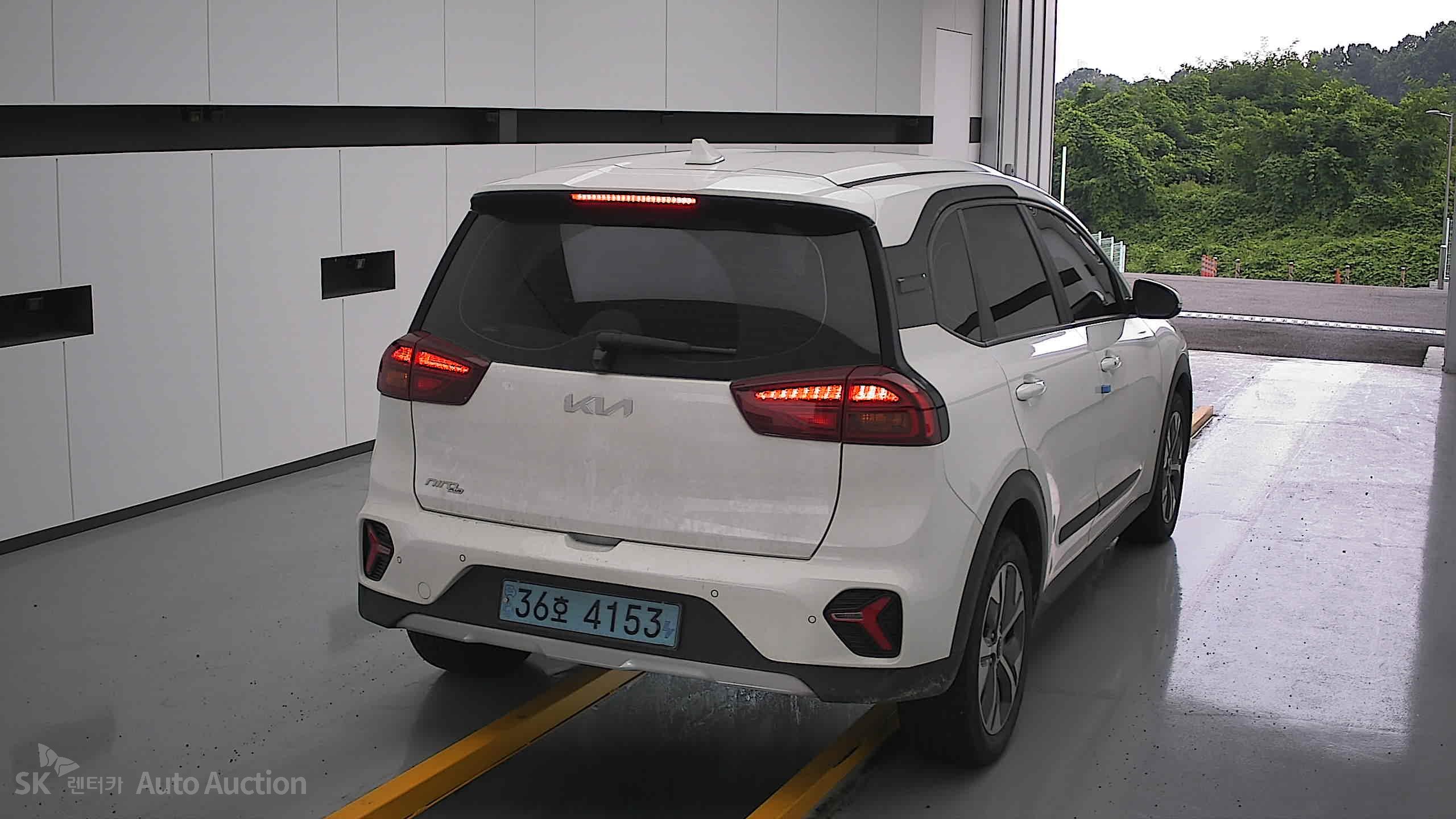 2023 - kia niro