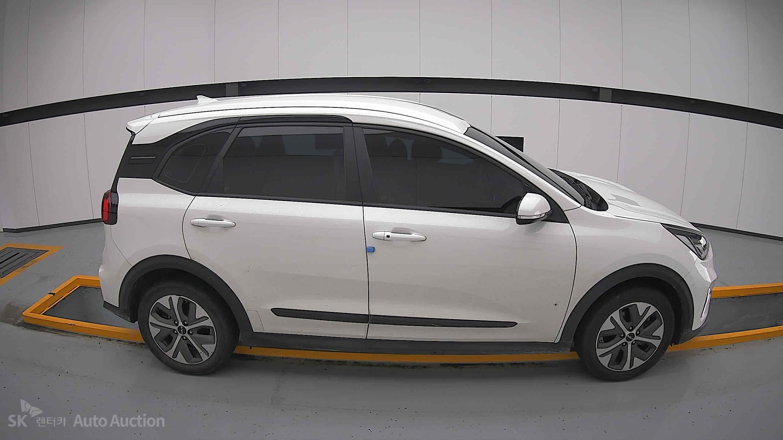 2023 - kia niro