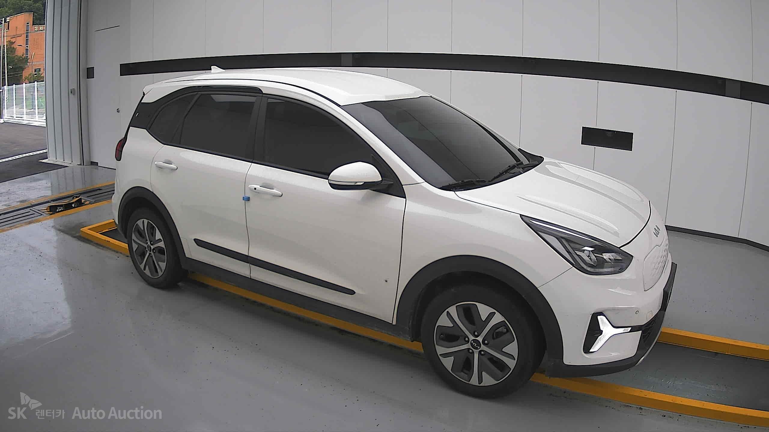 2023 - kia niro