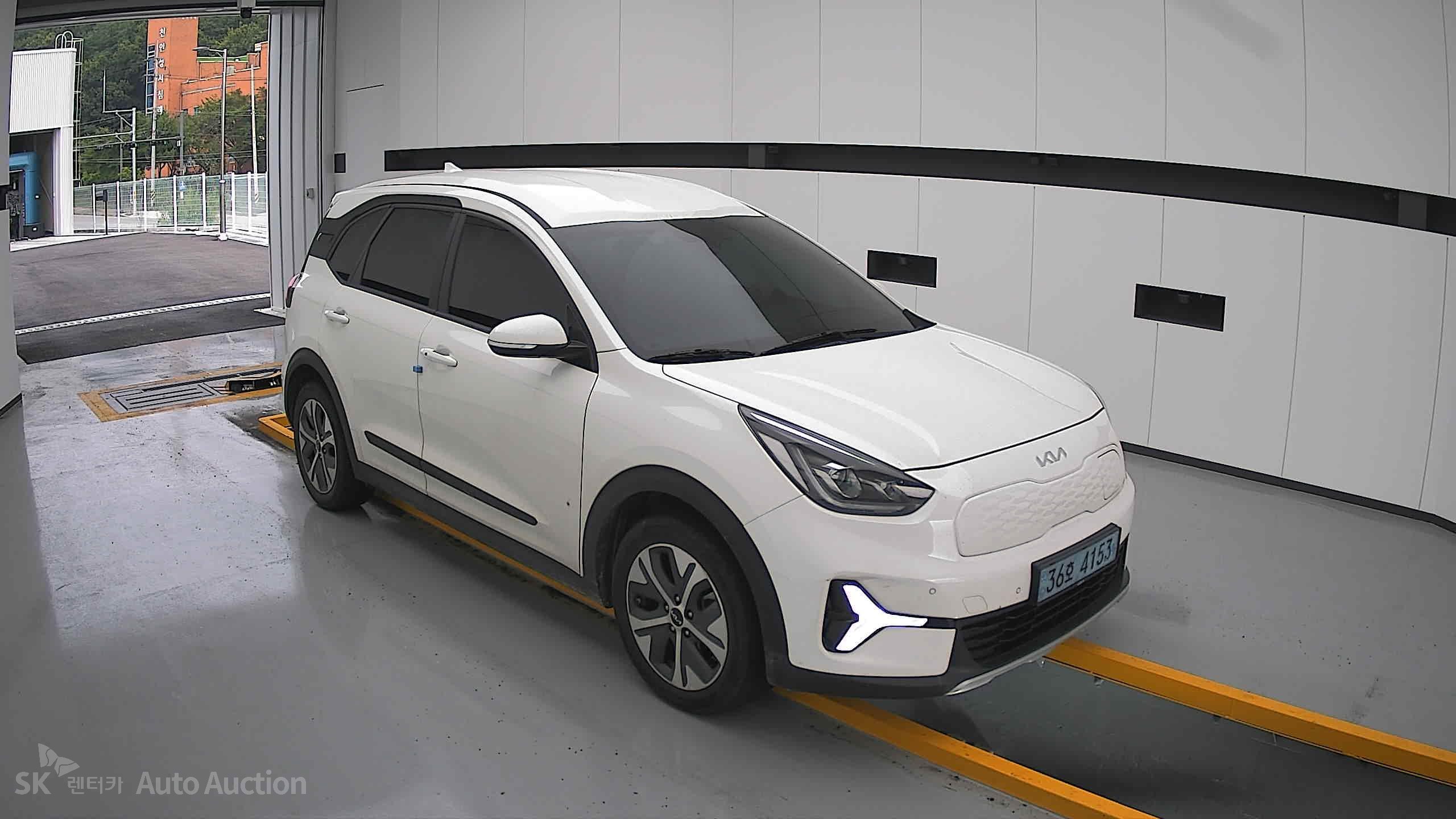 2023 - kia niro