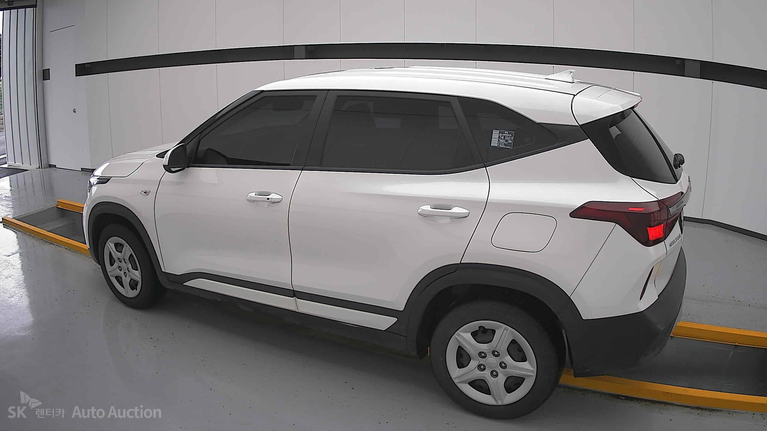 2023 - kia seltos