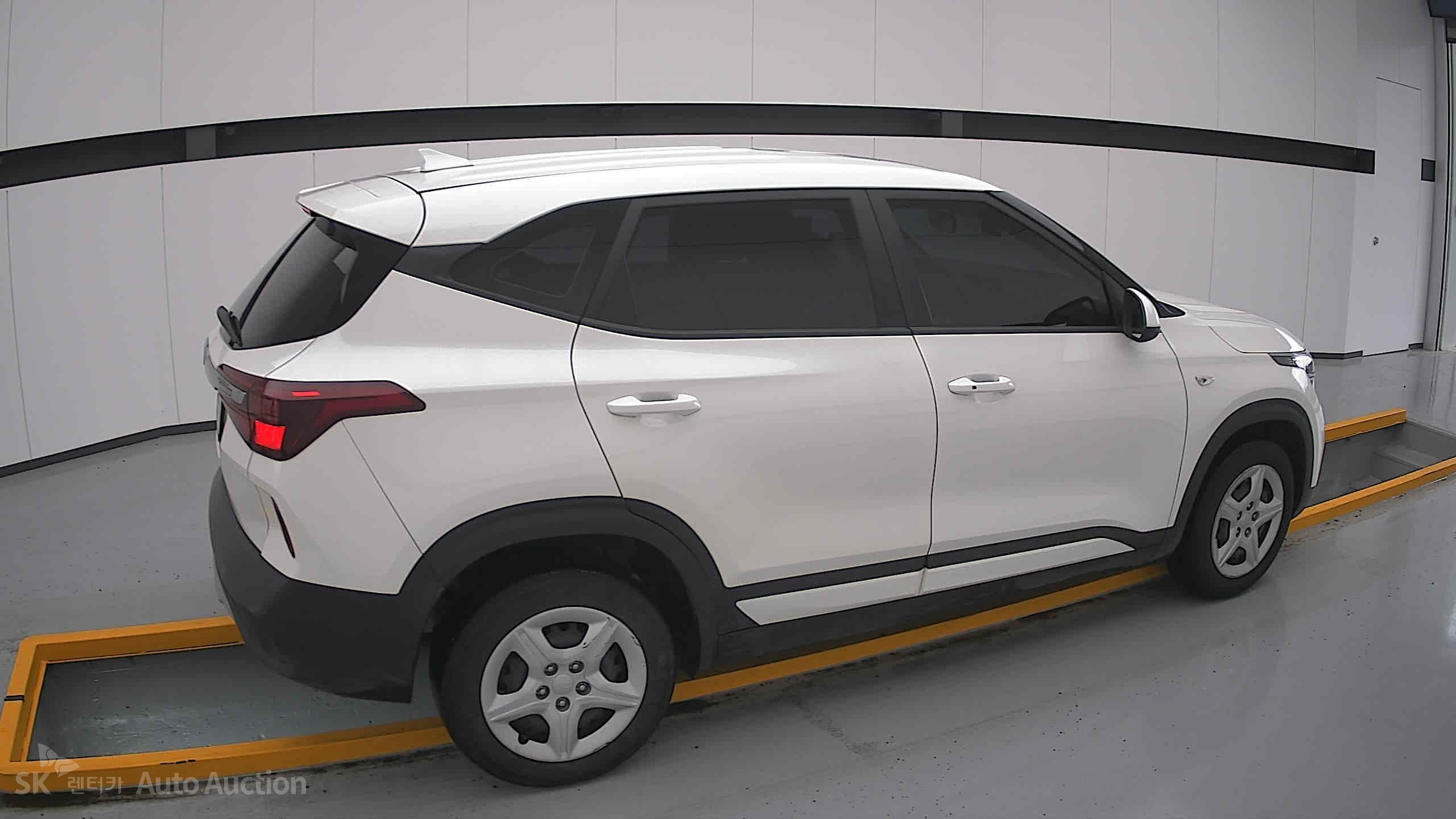 2023 - kia seltos