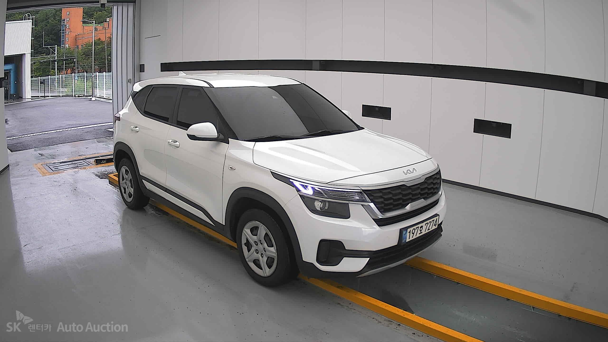 2023 - kia seltos