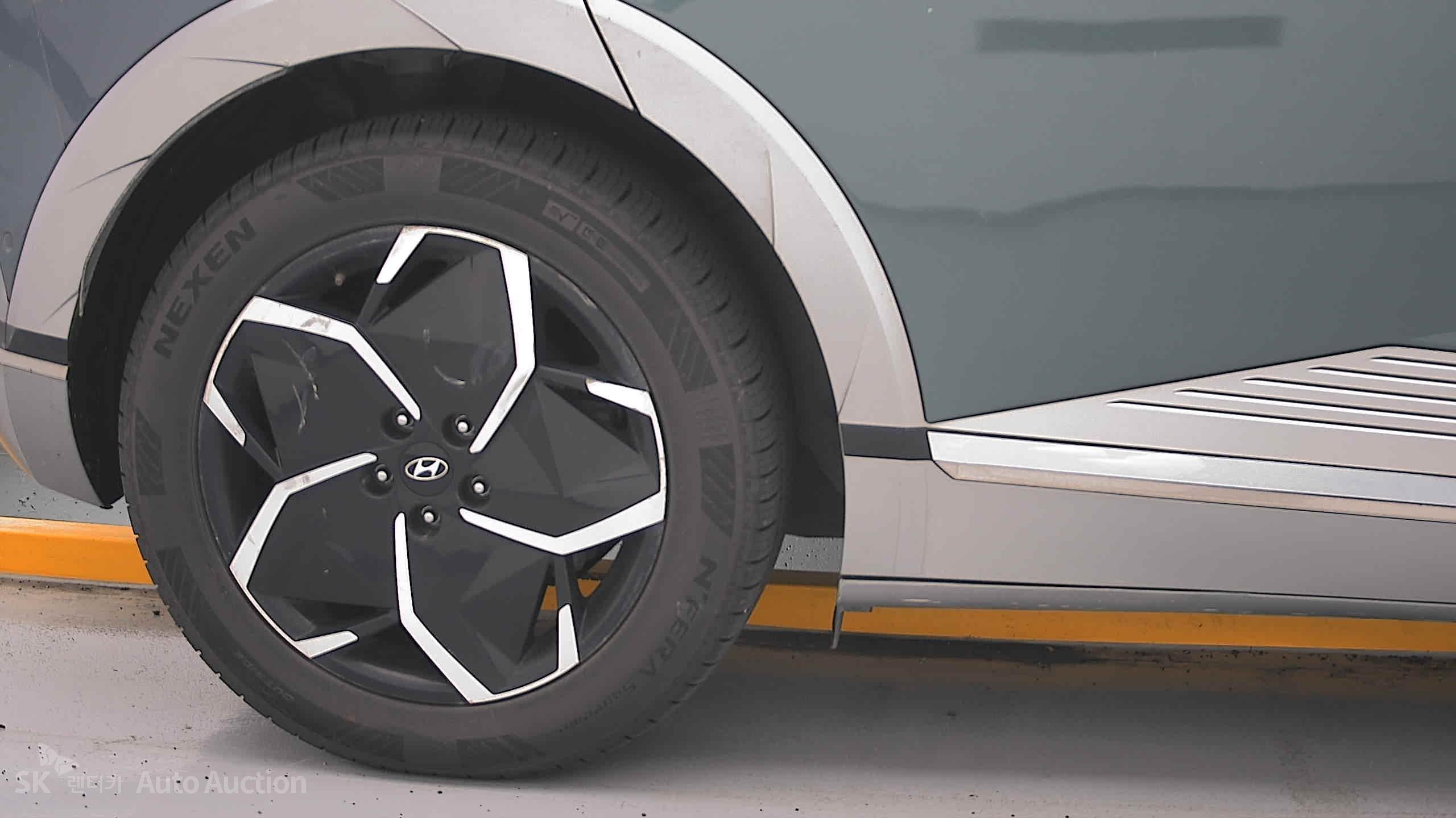 هيونداي Ioniq 2023 — صورة 27