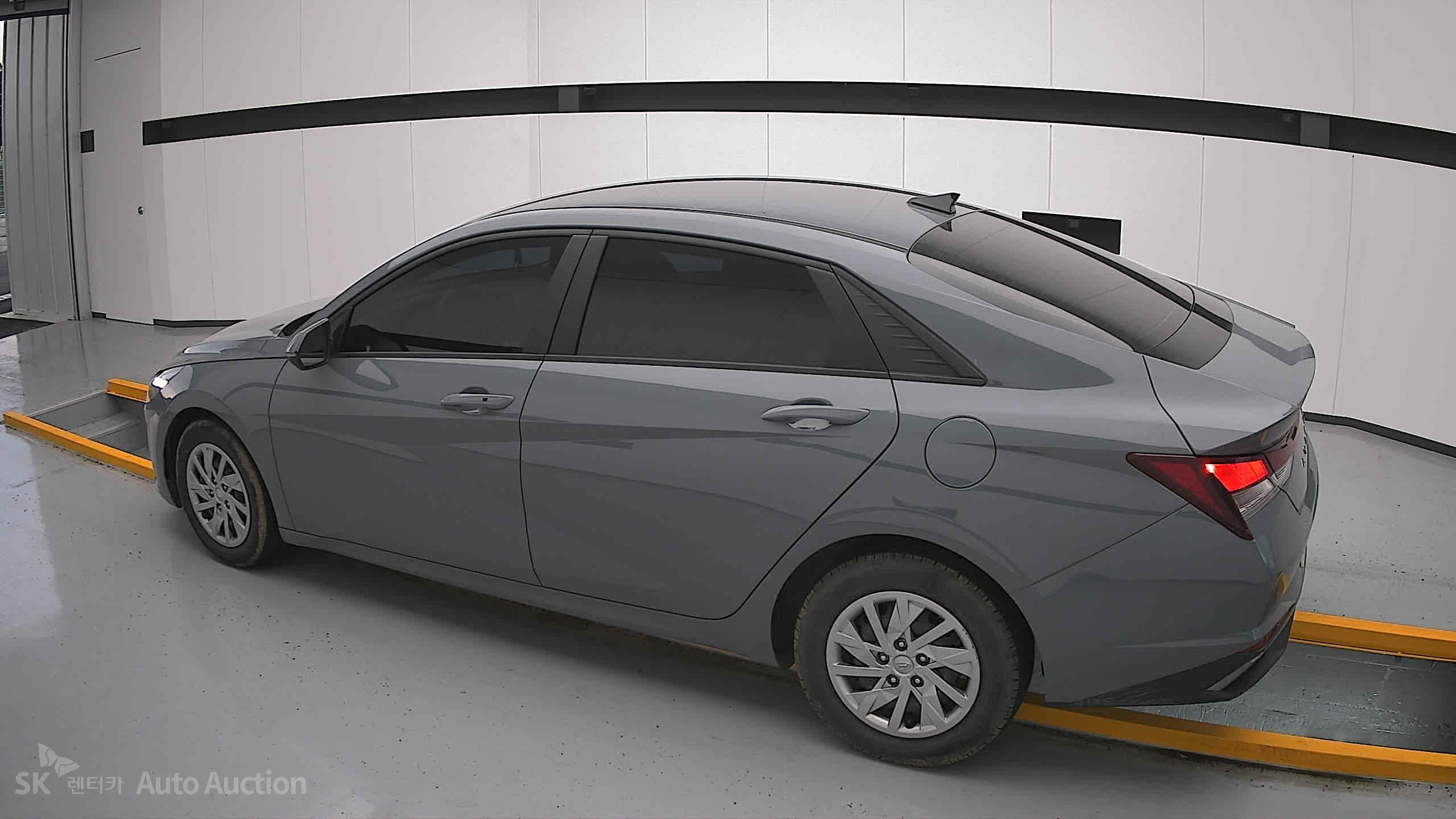 2021 - hyundai avante