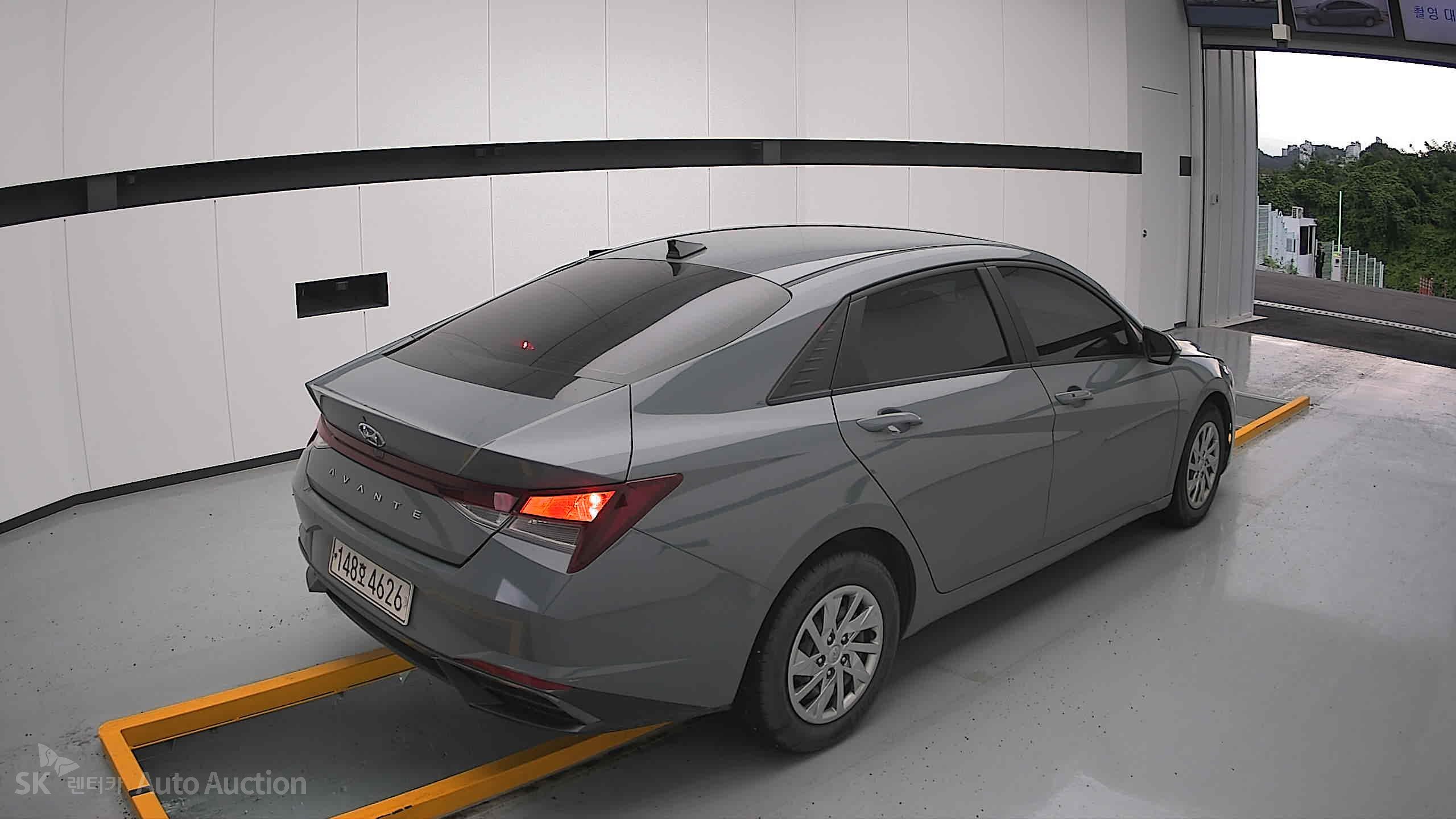 2021 - hyundai avante