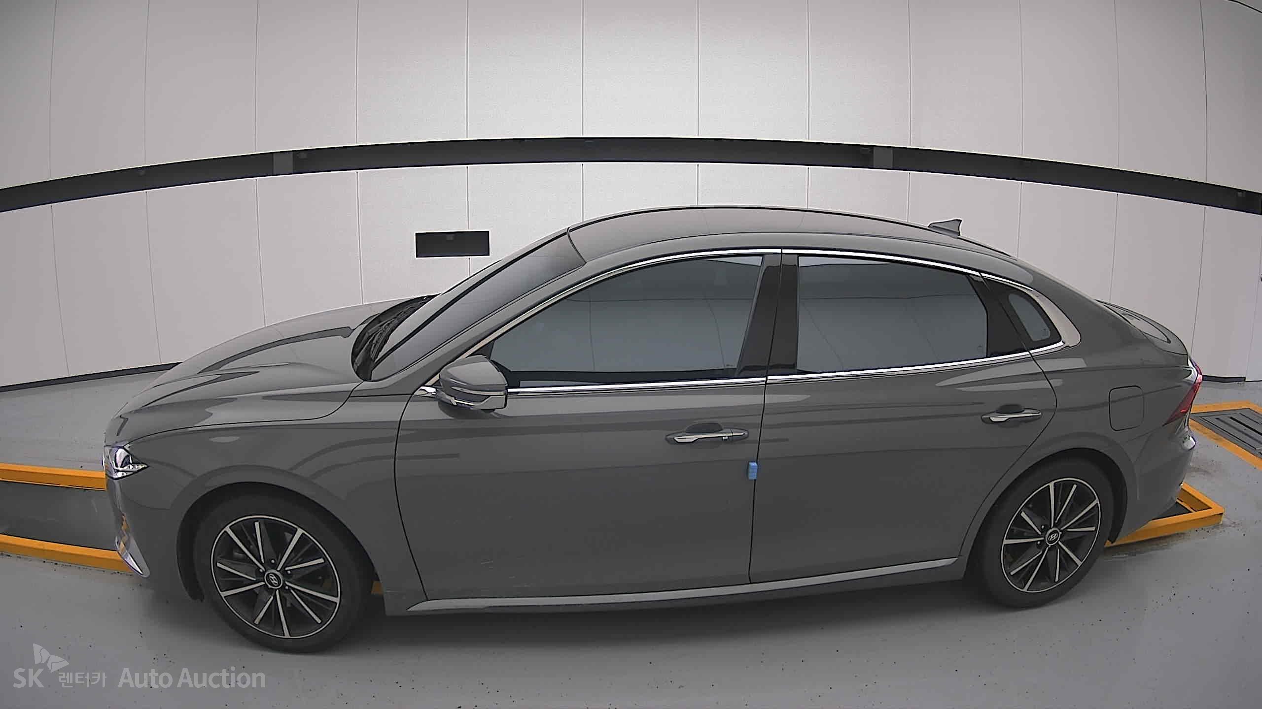 2022 - hyundai grandeur