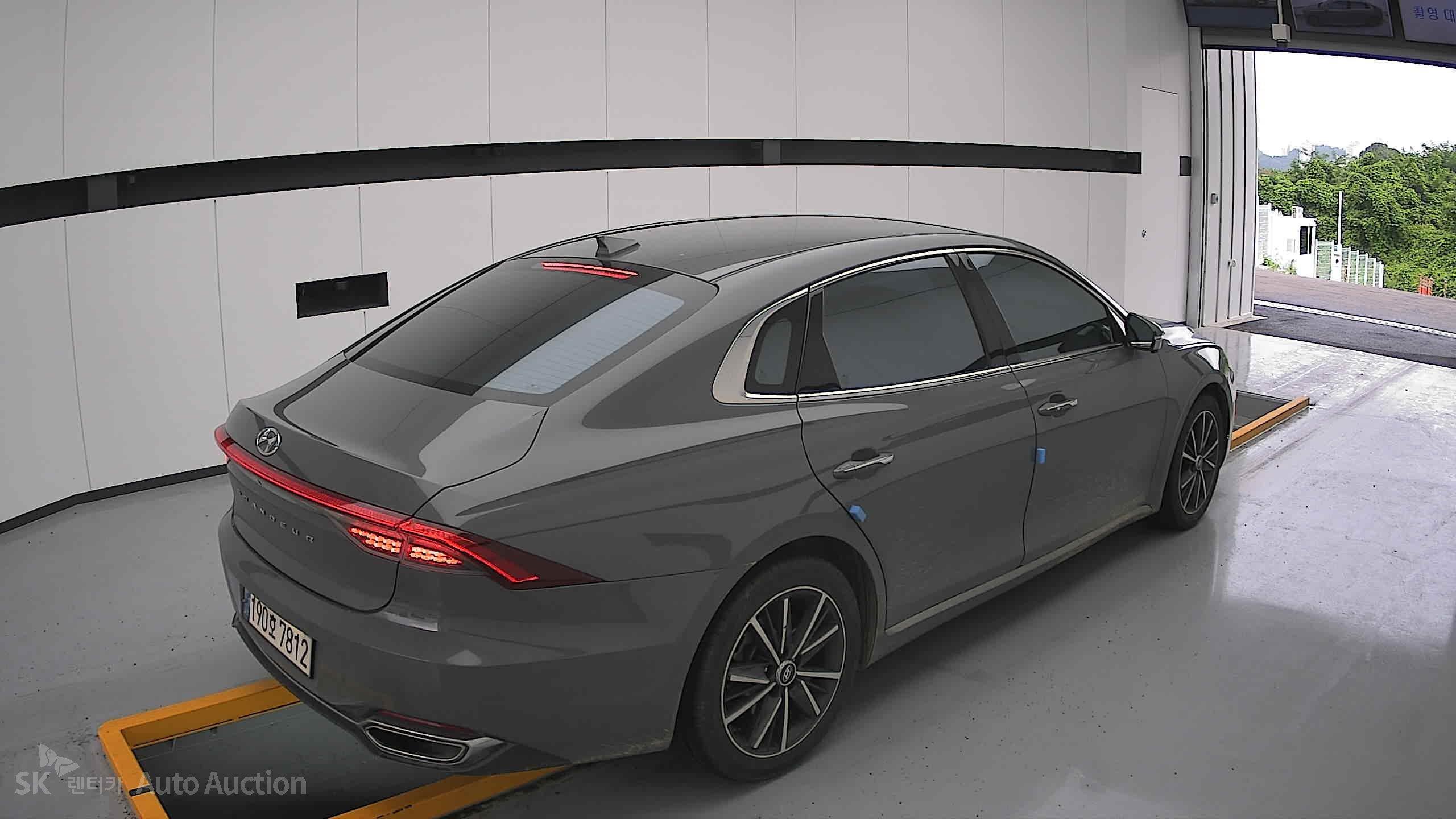 2022 - hyundai grandeur