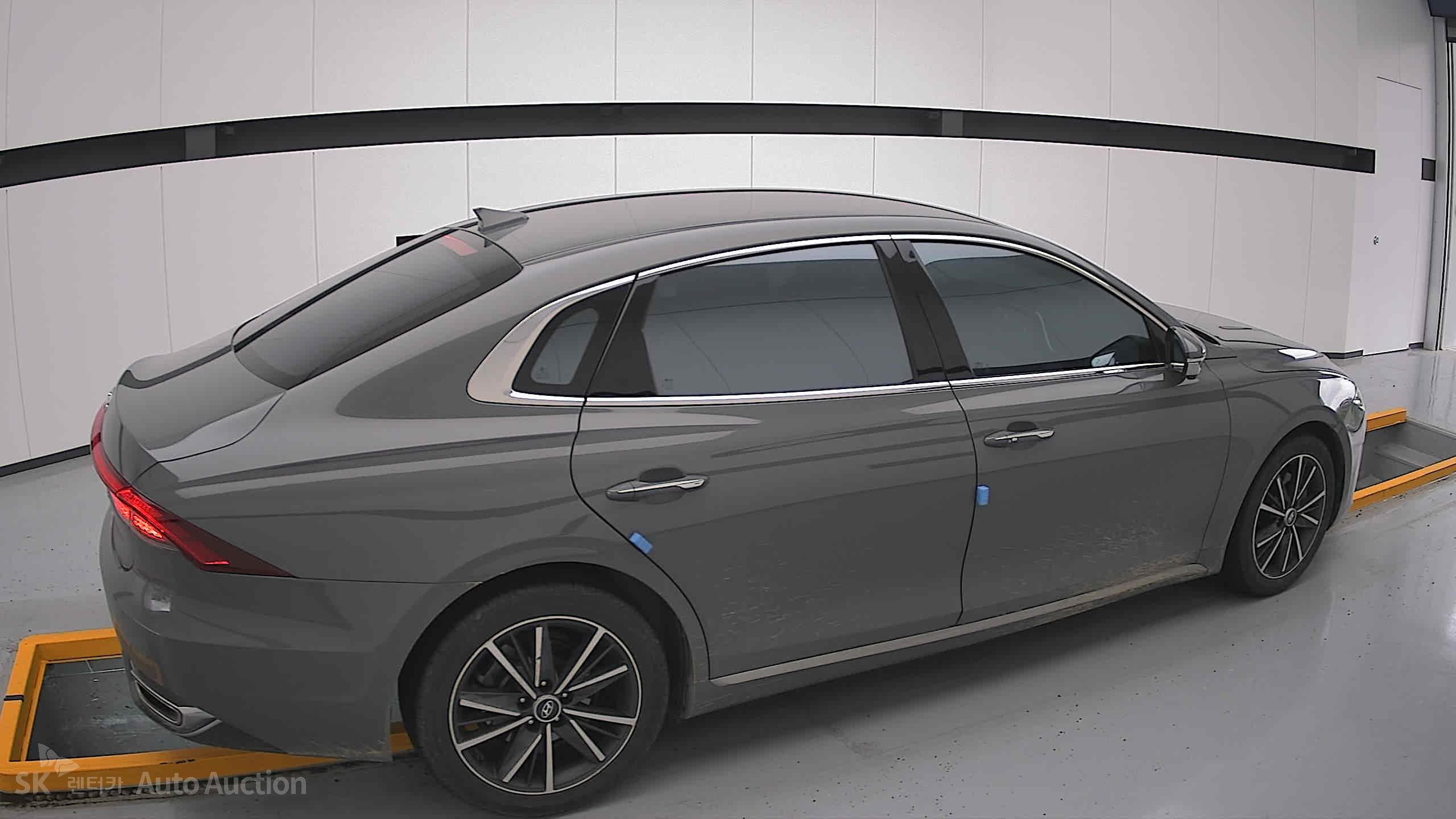 2022 - hyundai grandeur