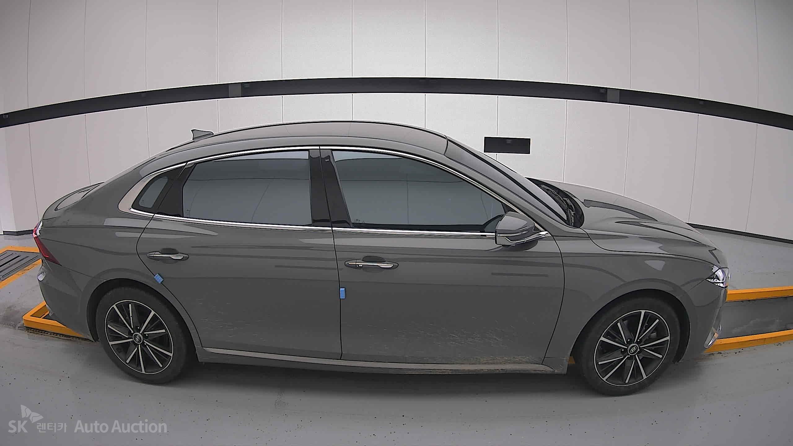 2022 - hyundai grandeur