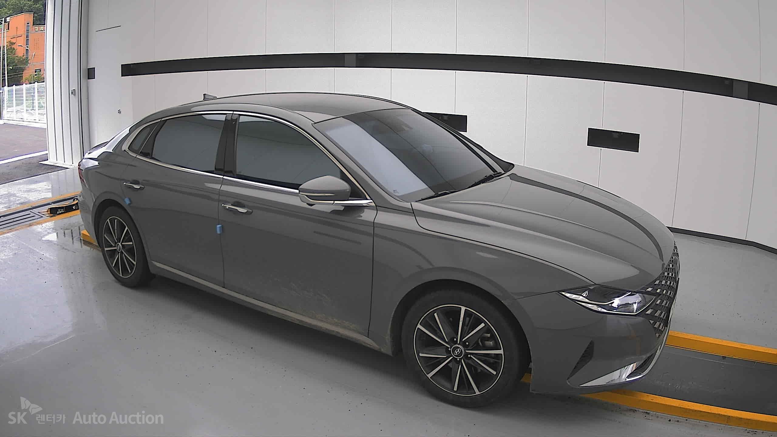2022 - hyundai grandeur