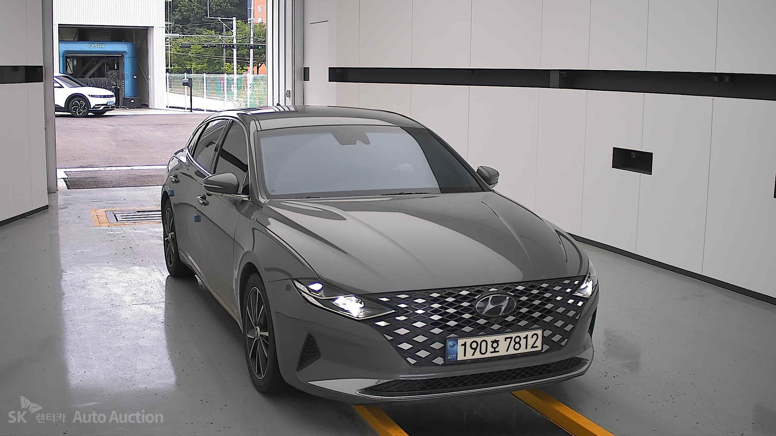 2022 - hyundai grandeur