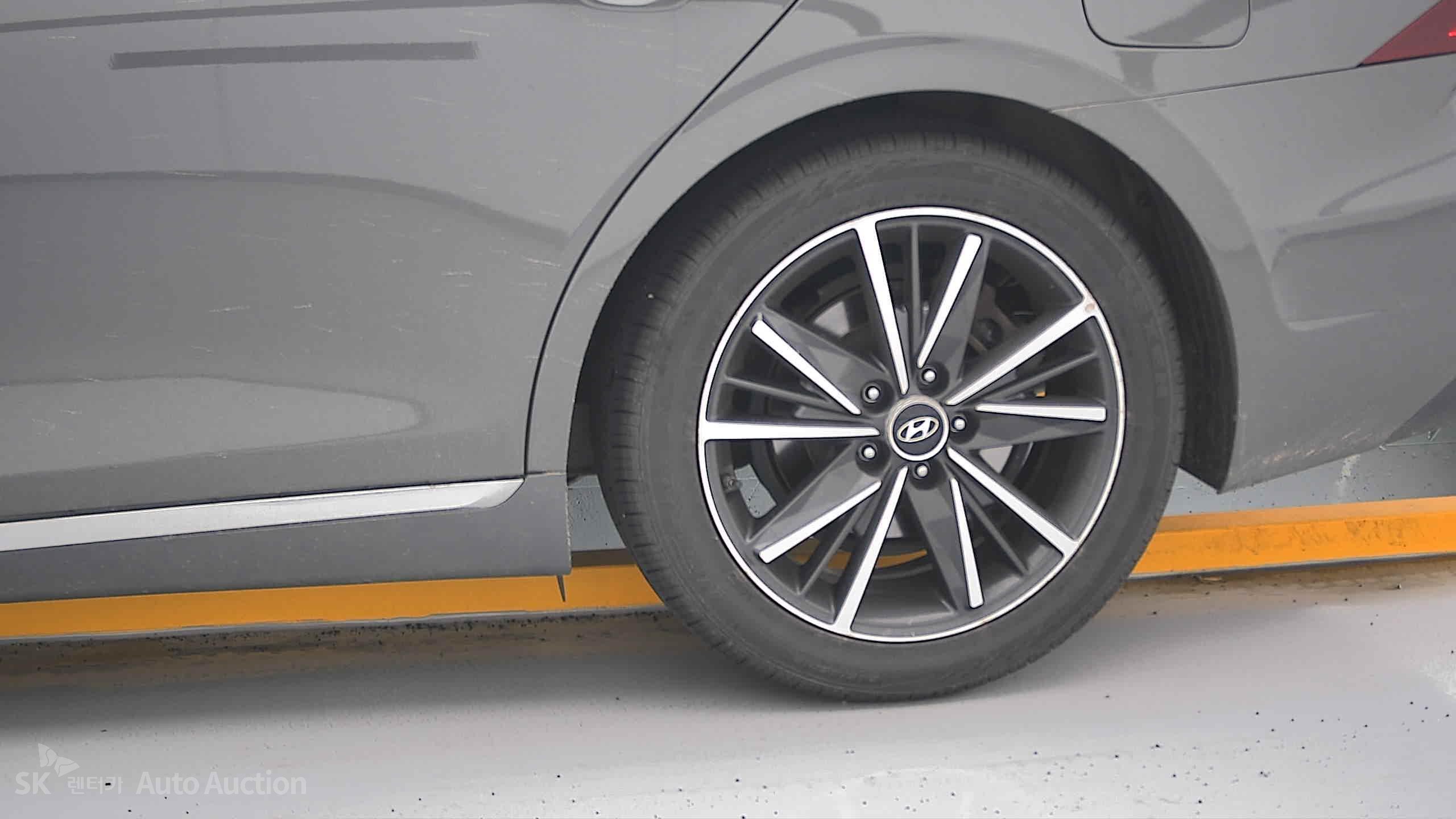 2022 - hyundai grandeur