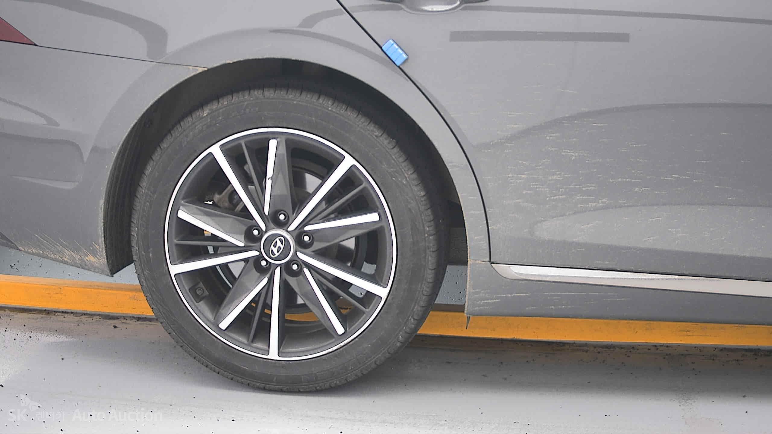 2022 - hyundai grandeur