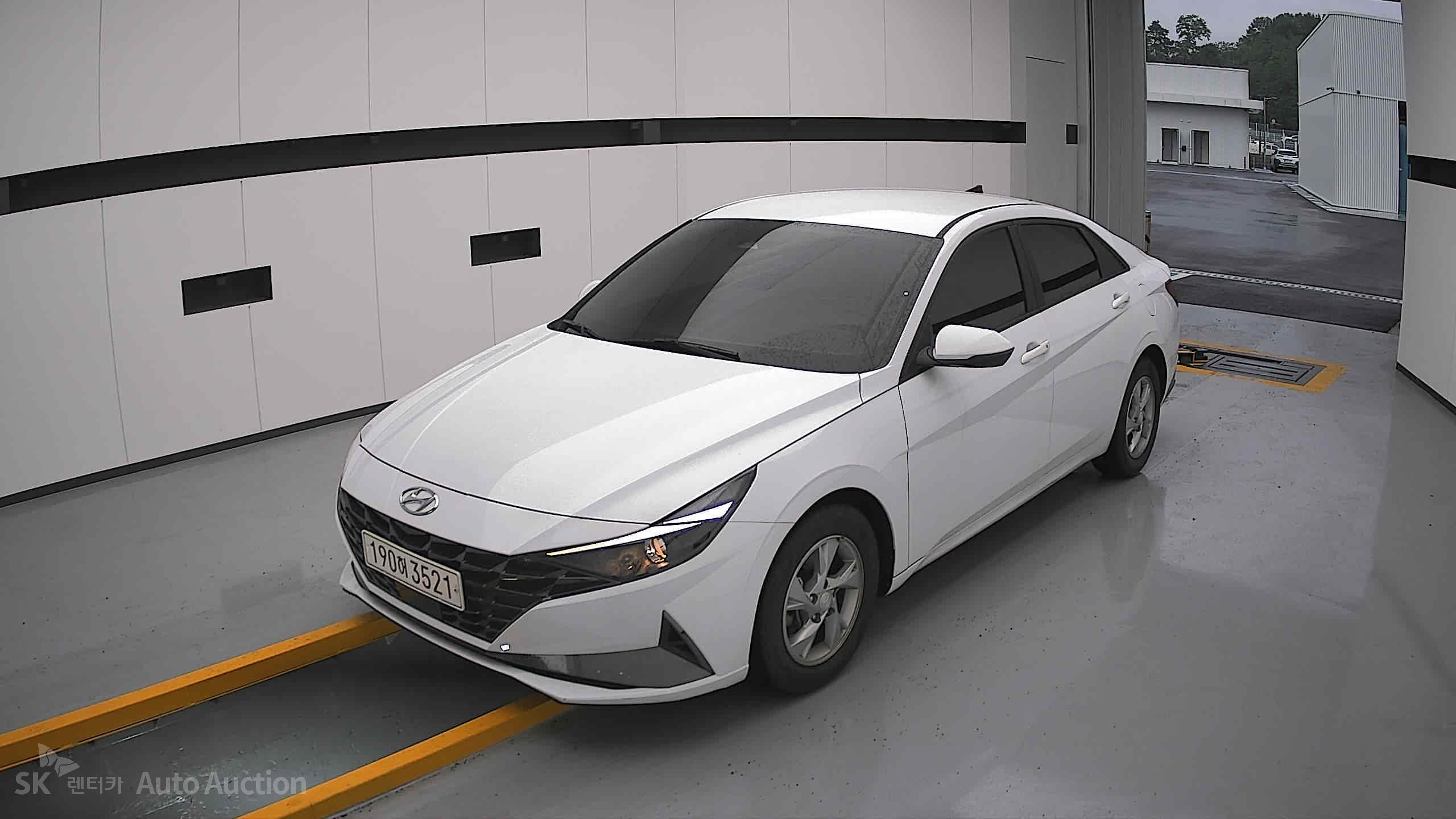 2022 - hyundai avante
