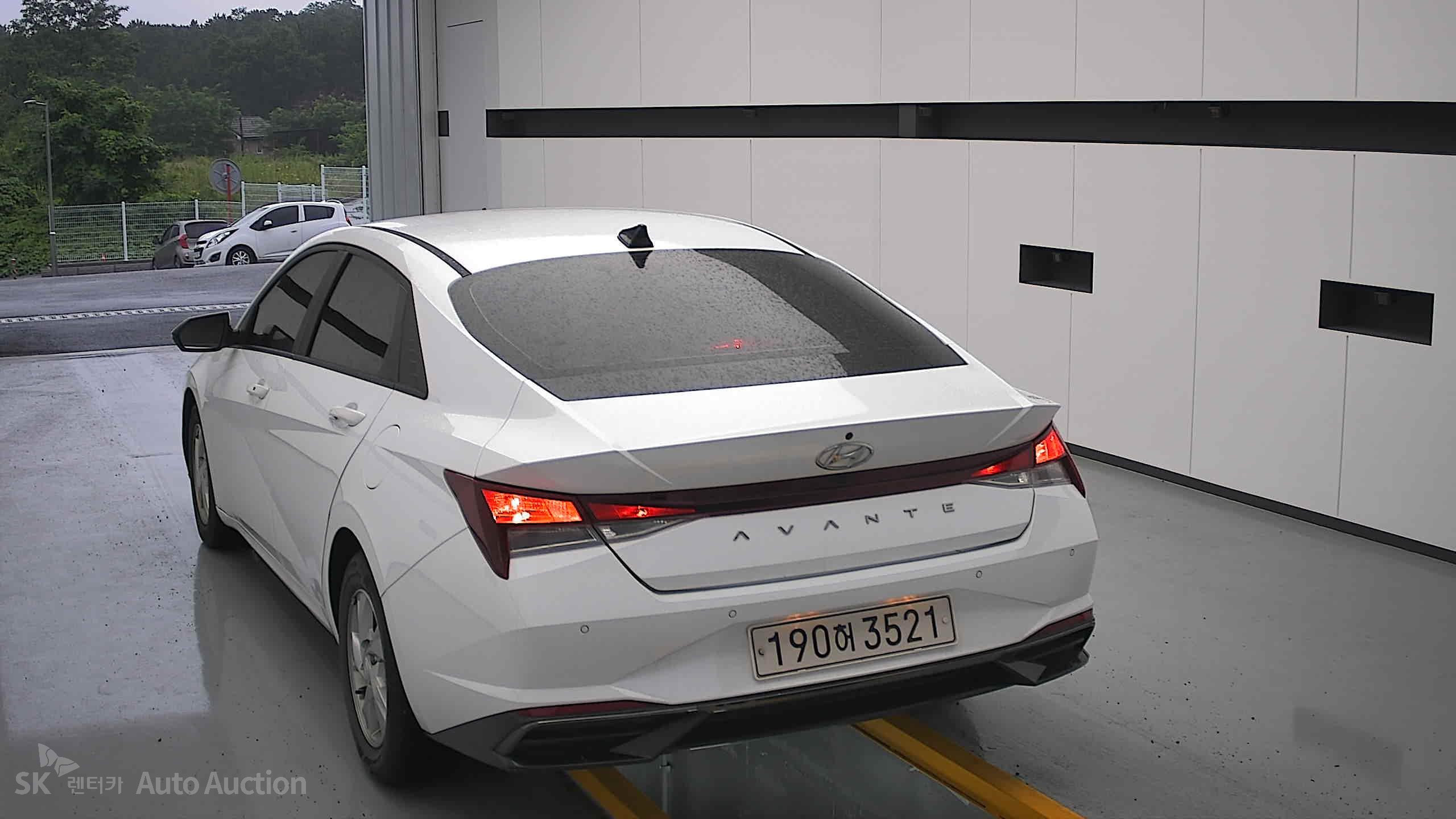 2022 - hyundai avante