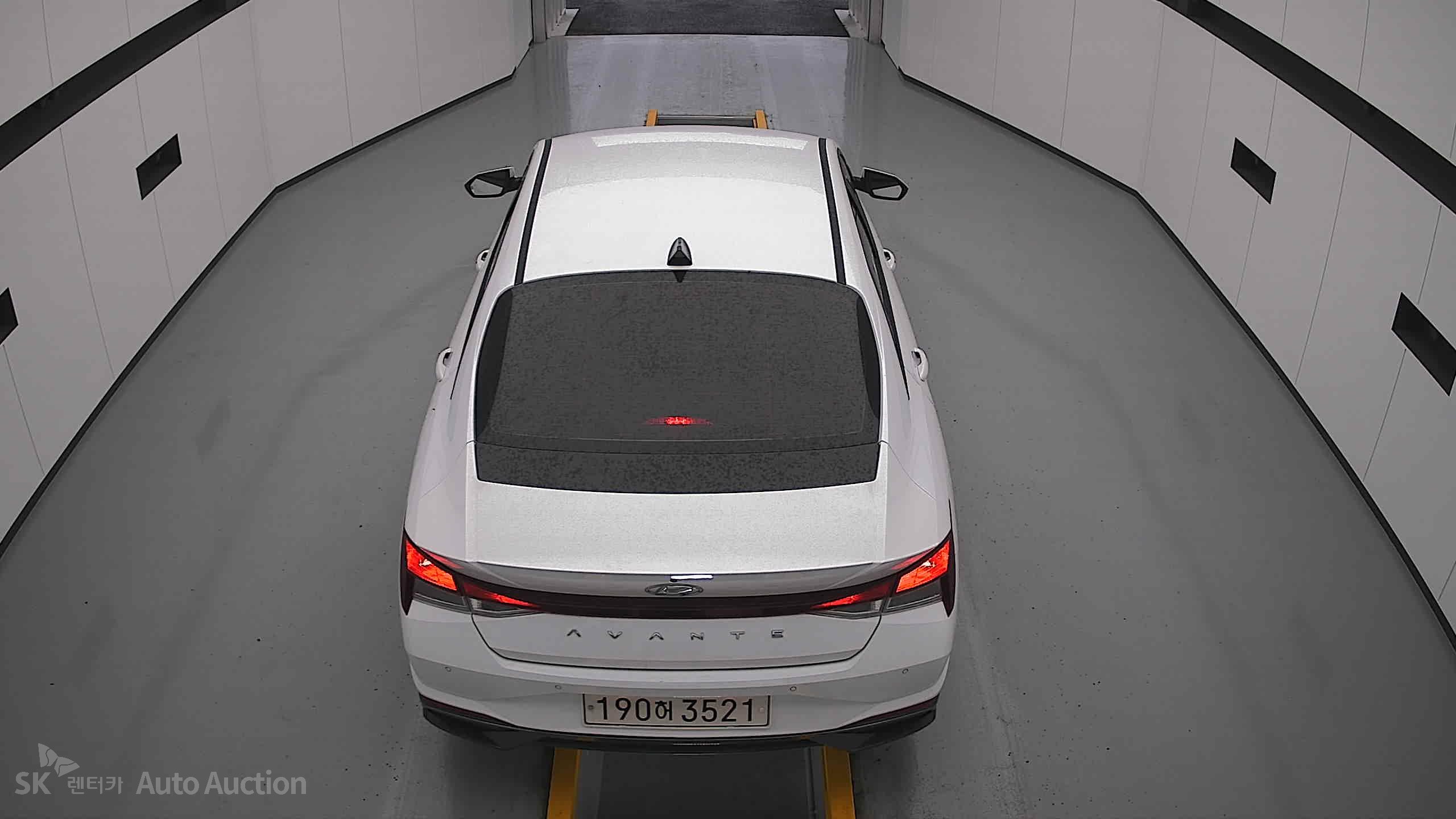 2022 - hyundai avante