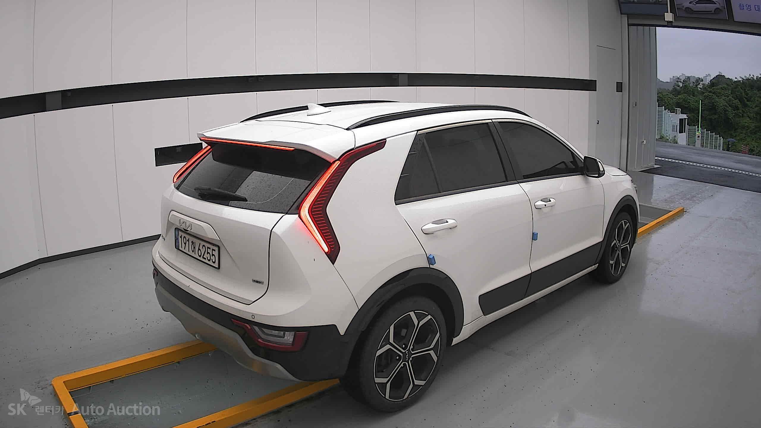 2022 - kia all-new niro