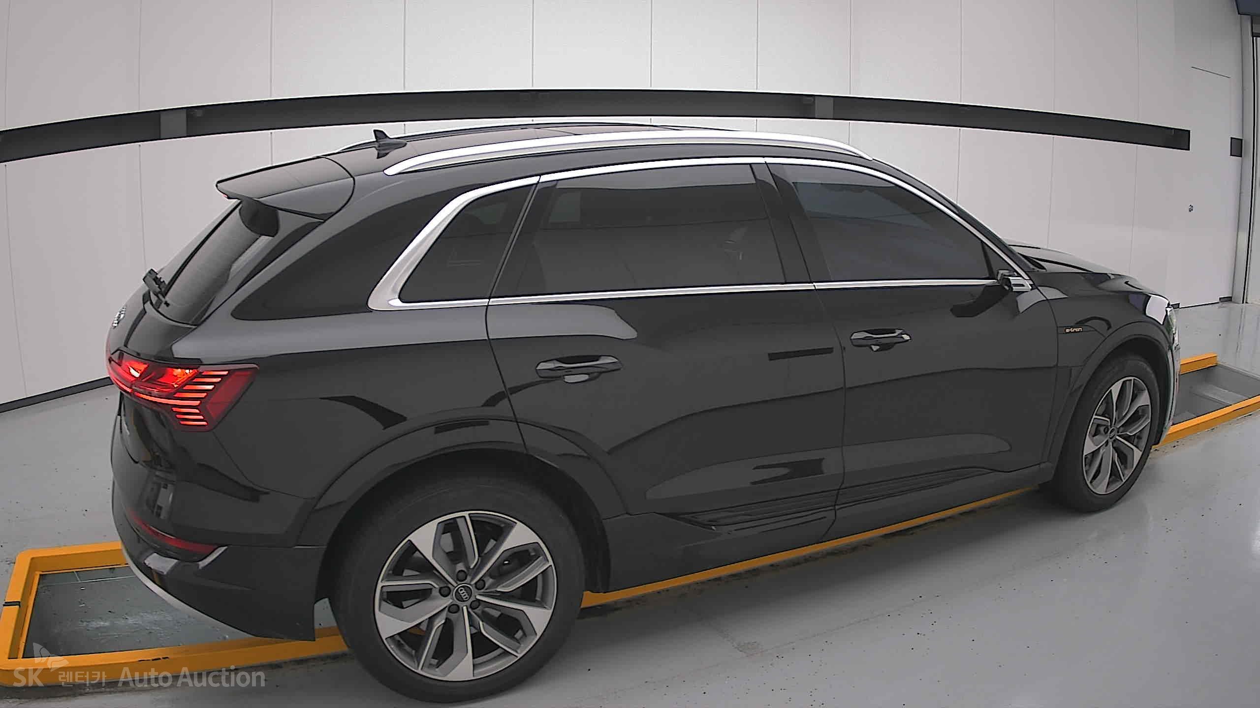2022 - audi e-tron