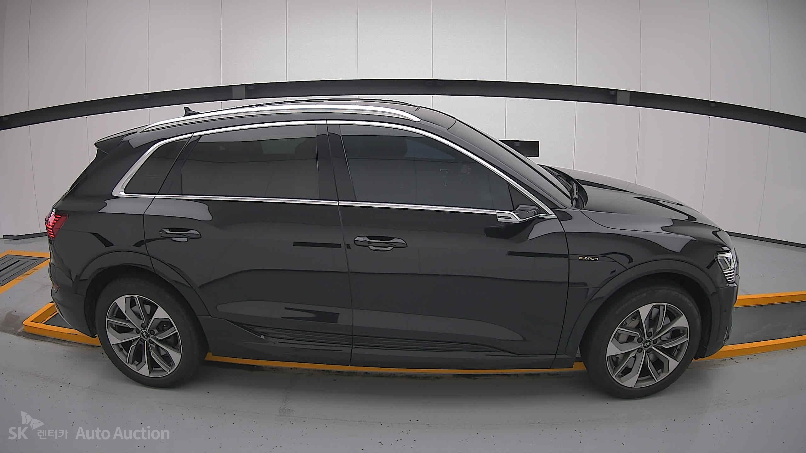 2022 - audi e-tron
