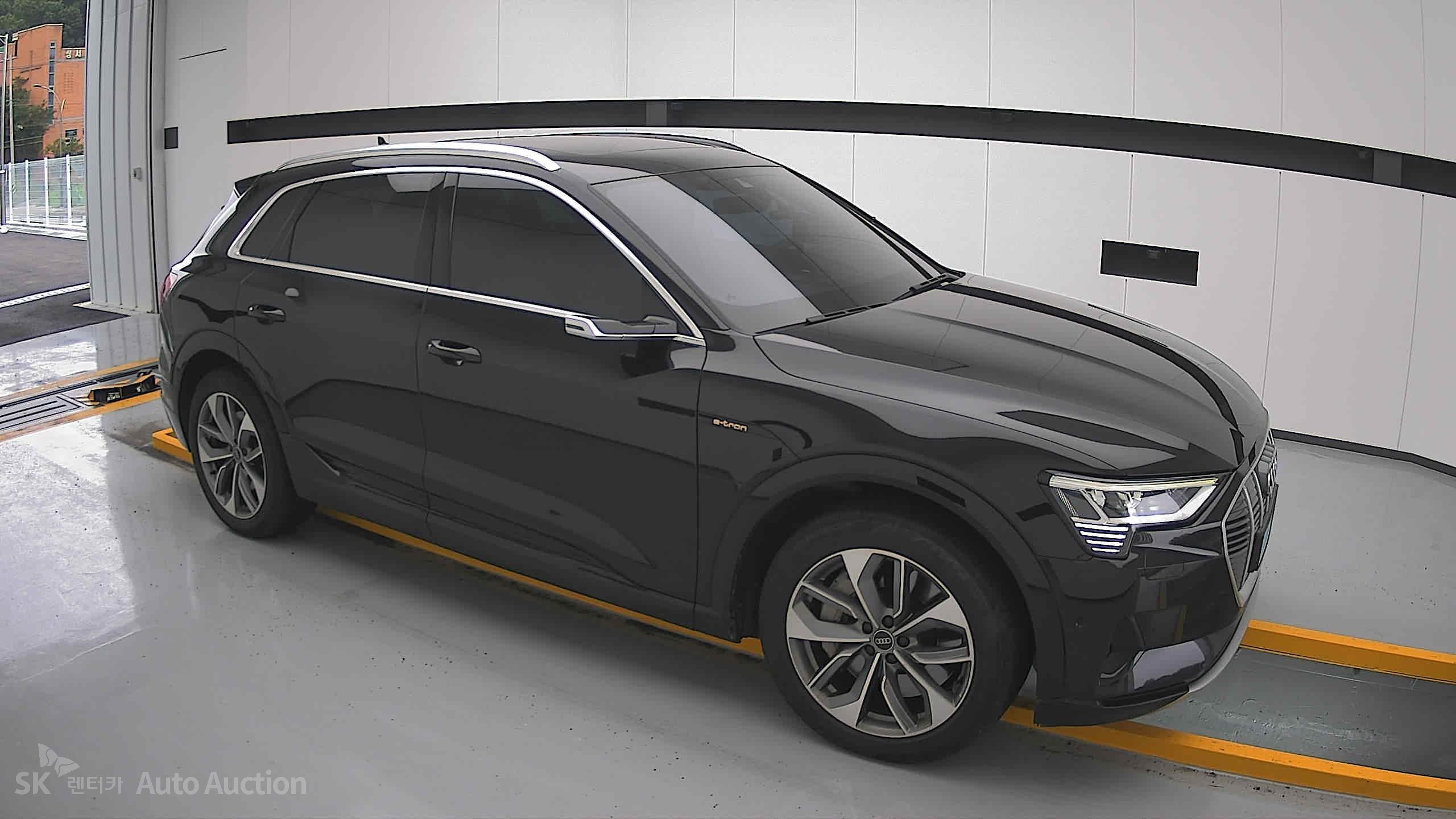 2022 - audi e-tron