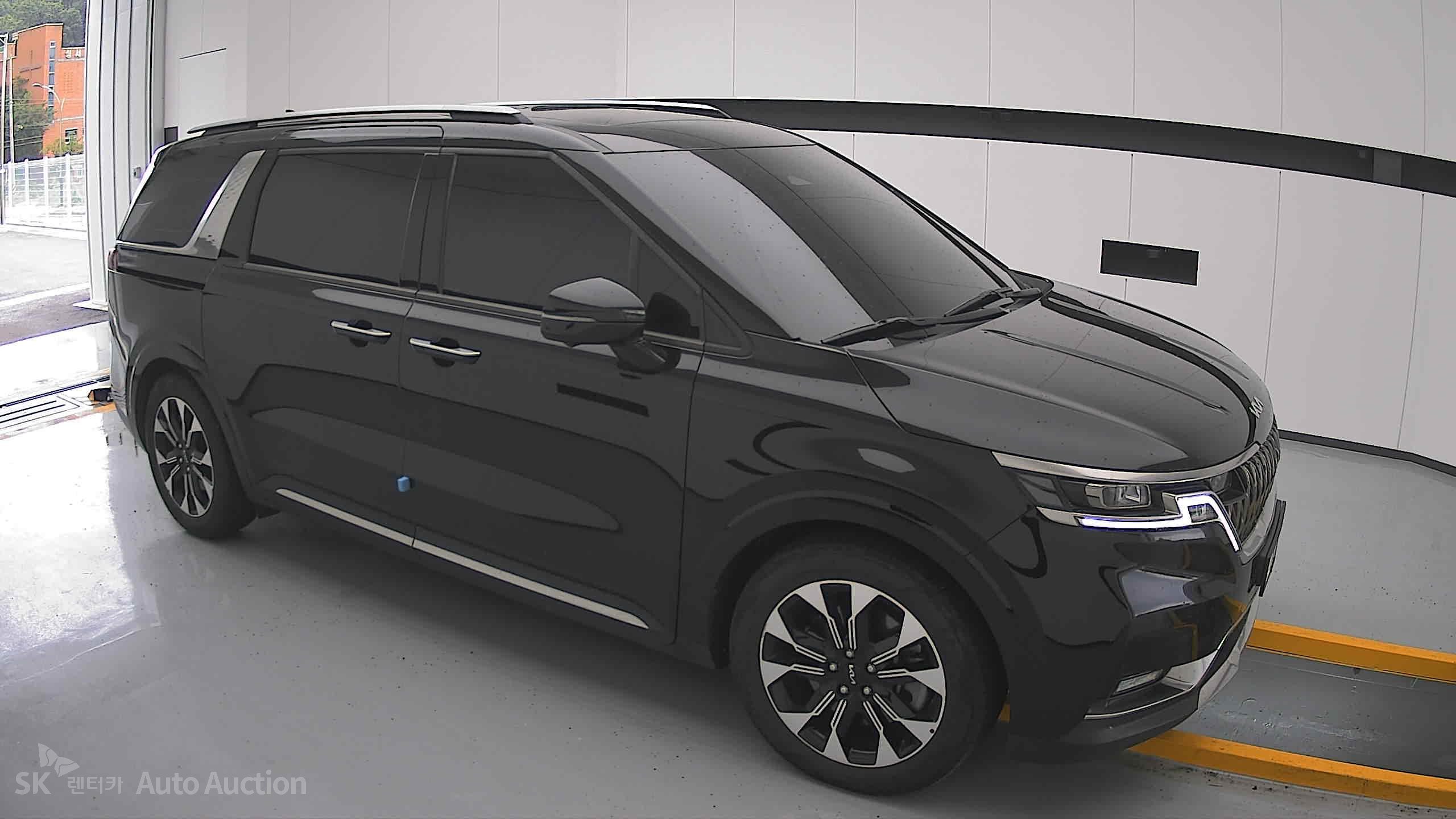 2022 - kia carnival