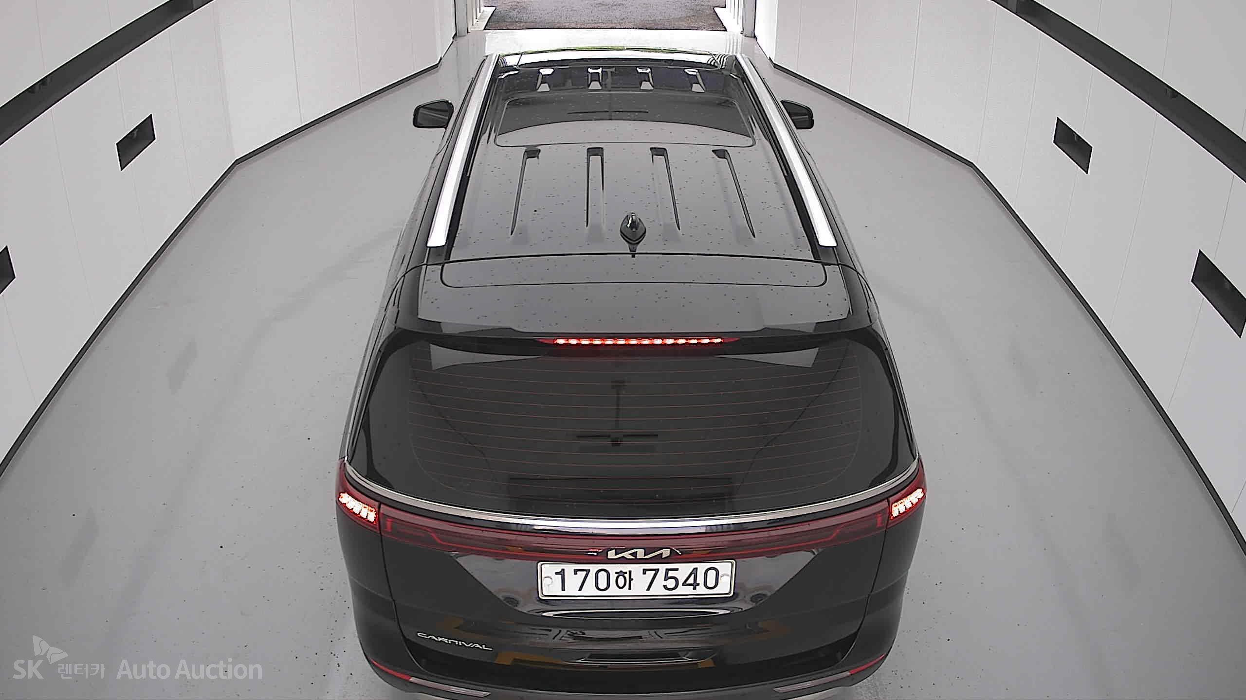 2022 - kia carnival