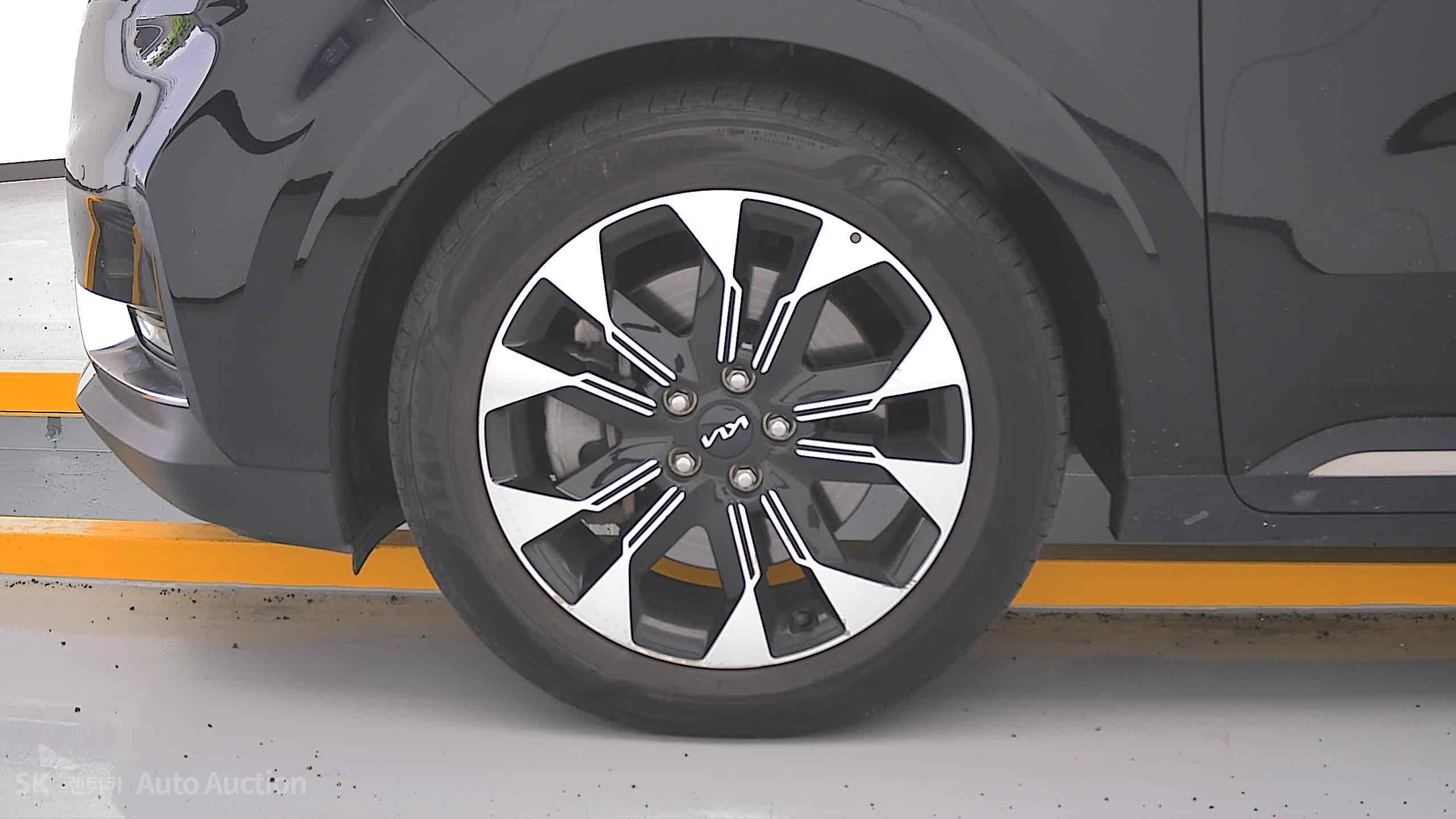 2022 - kia carnival
