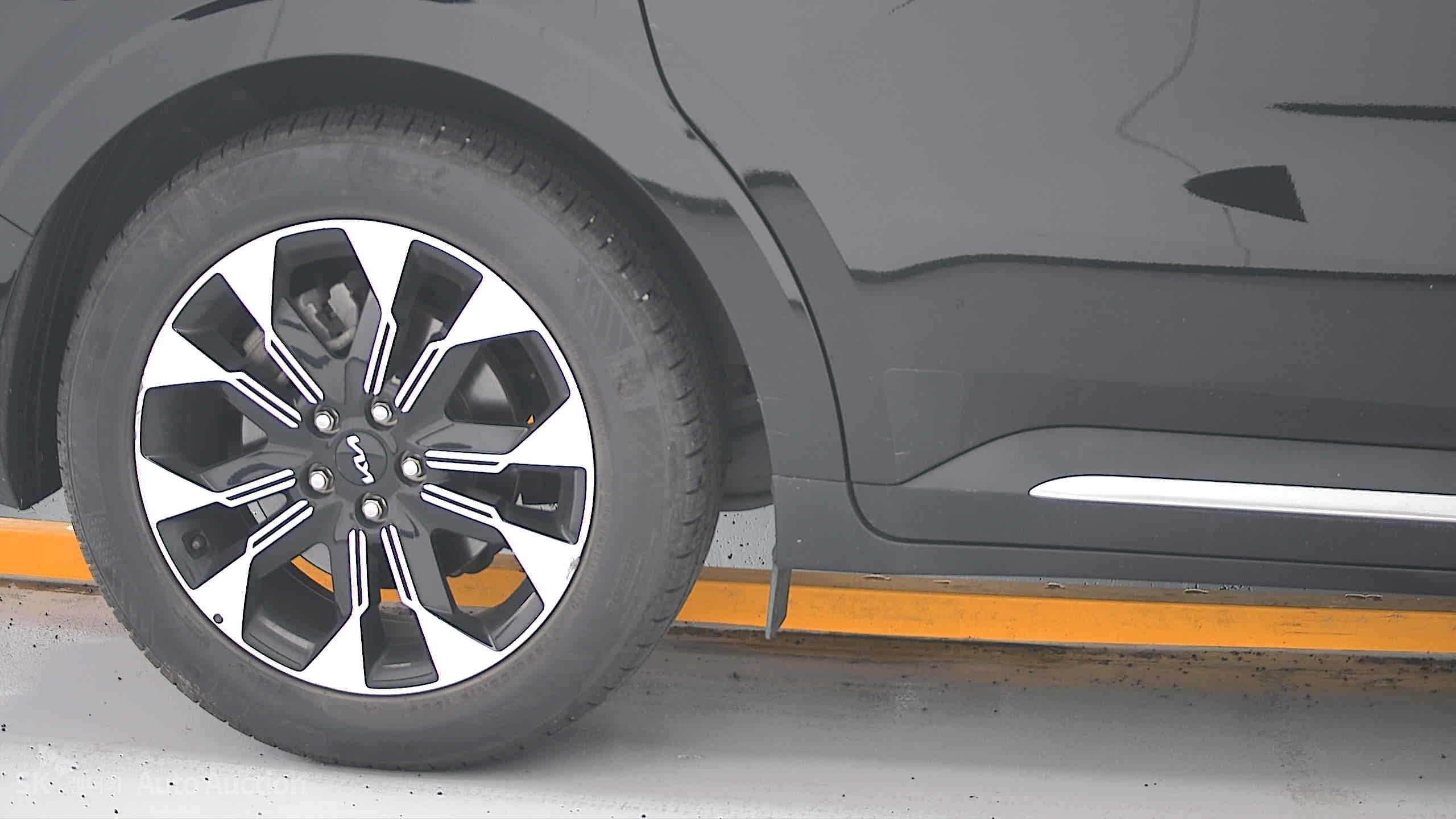 2022 - kia carnival