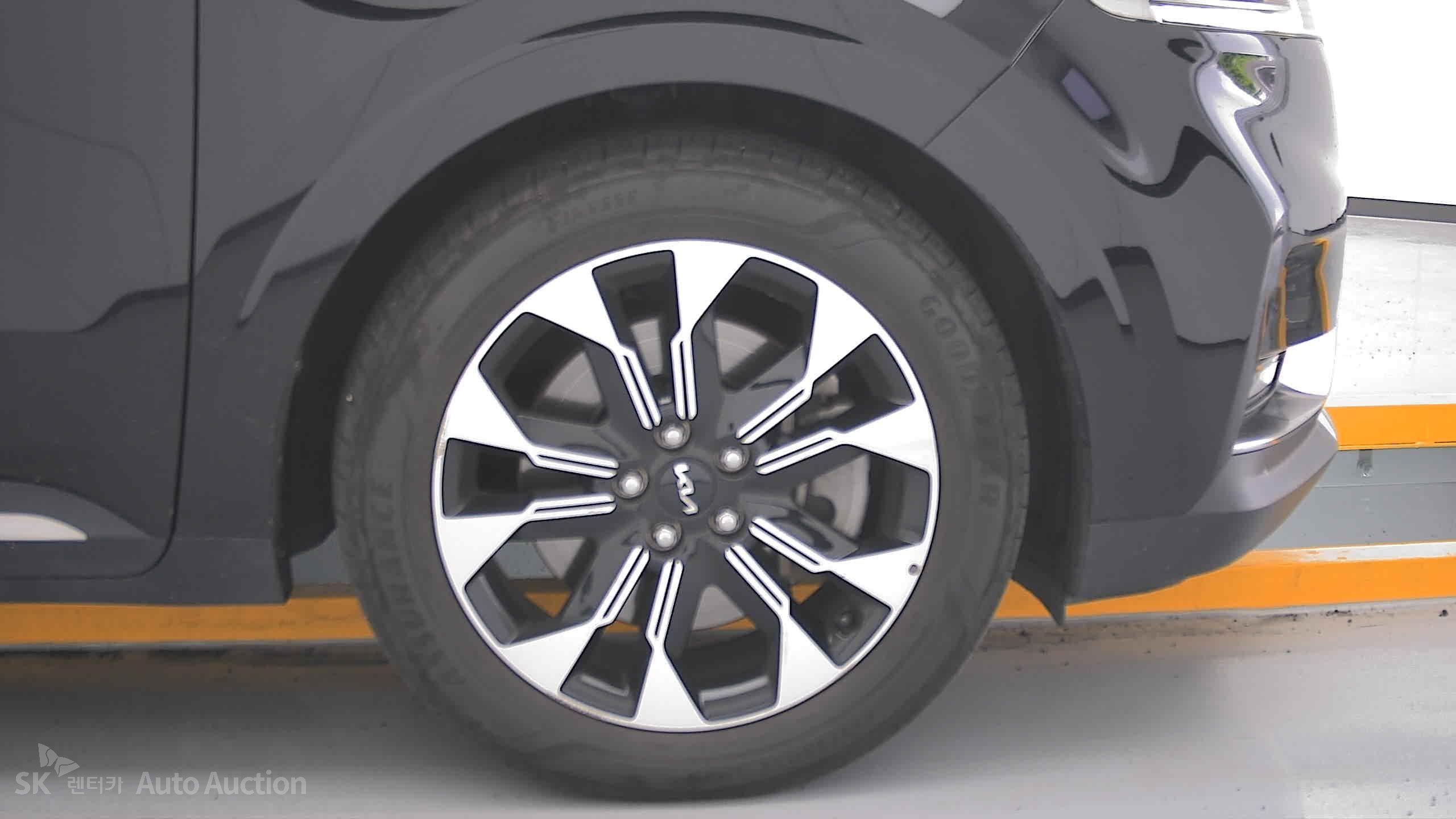 2022 - kia carnival