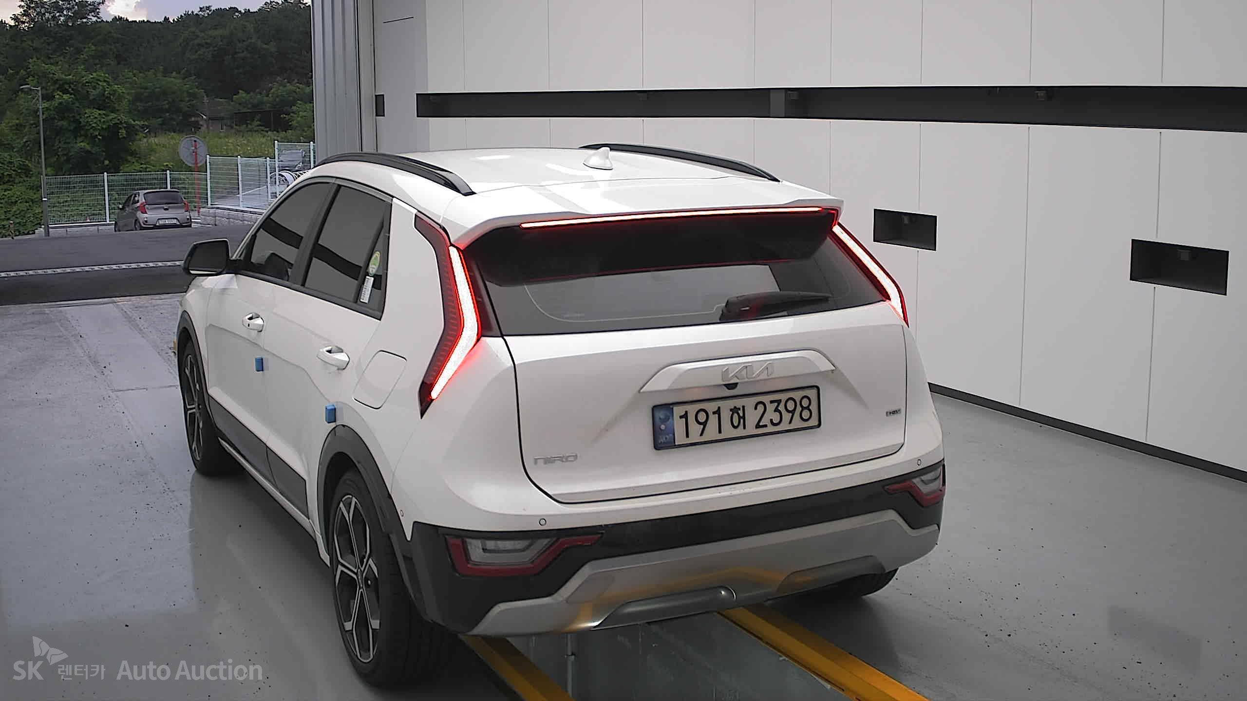 2022 - kia all-new niro